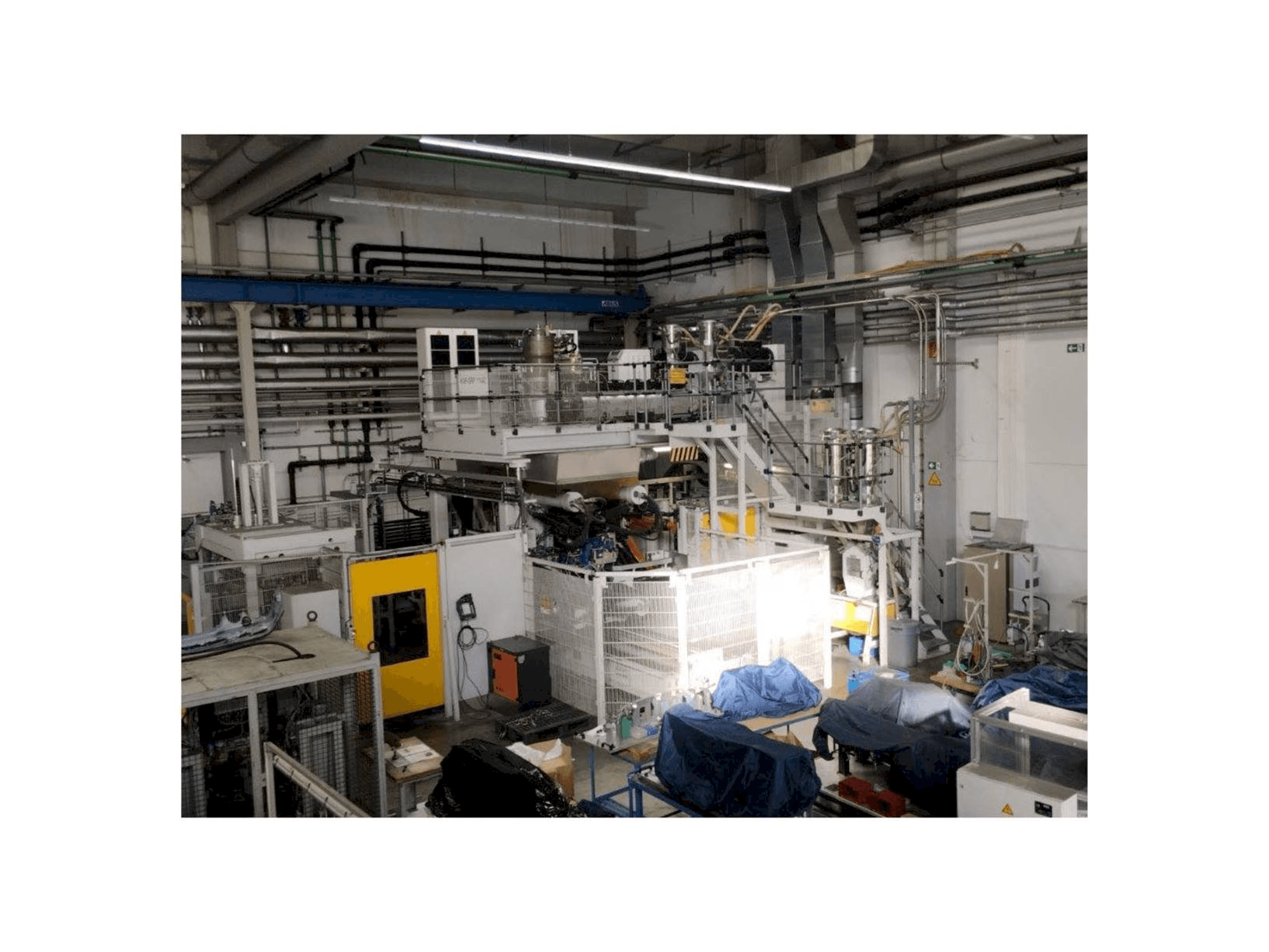 Masina EXTRAPLAST 140to eestvaade