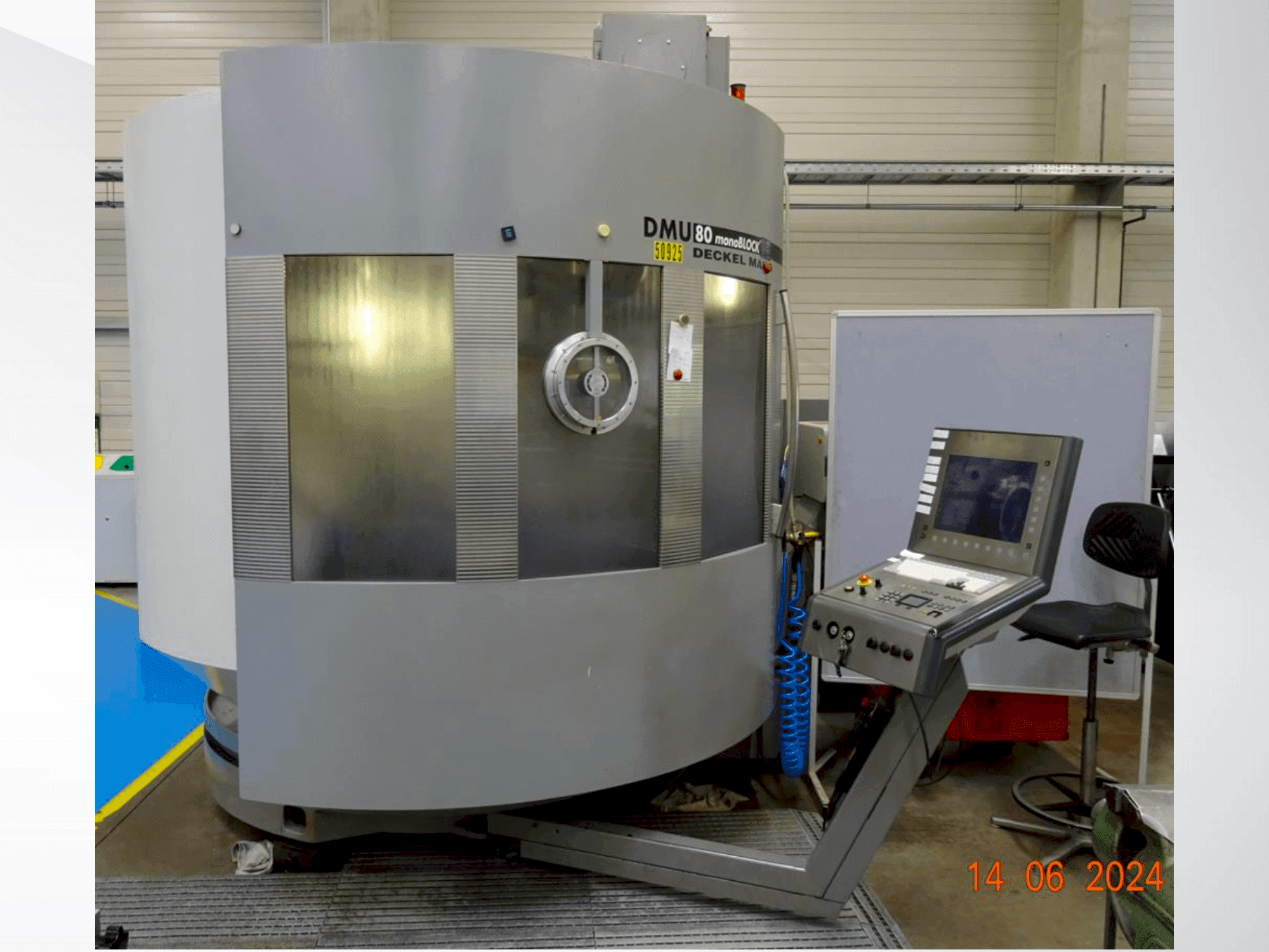 Masina DMG DMU 80 MonoBlock külgvaade