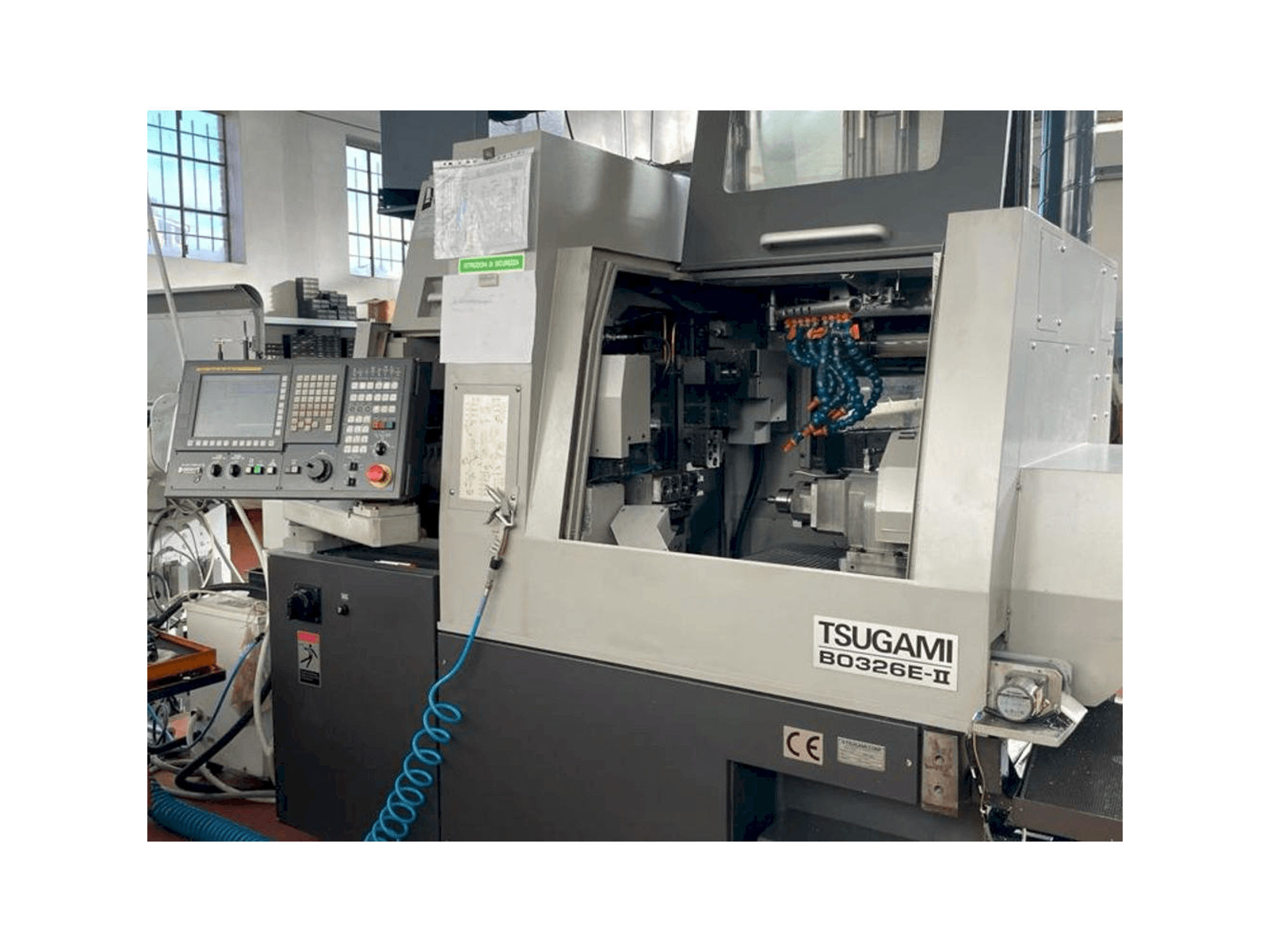 Masina TSUGAMI B0326E-II eestvaade
