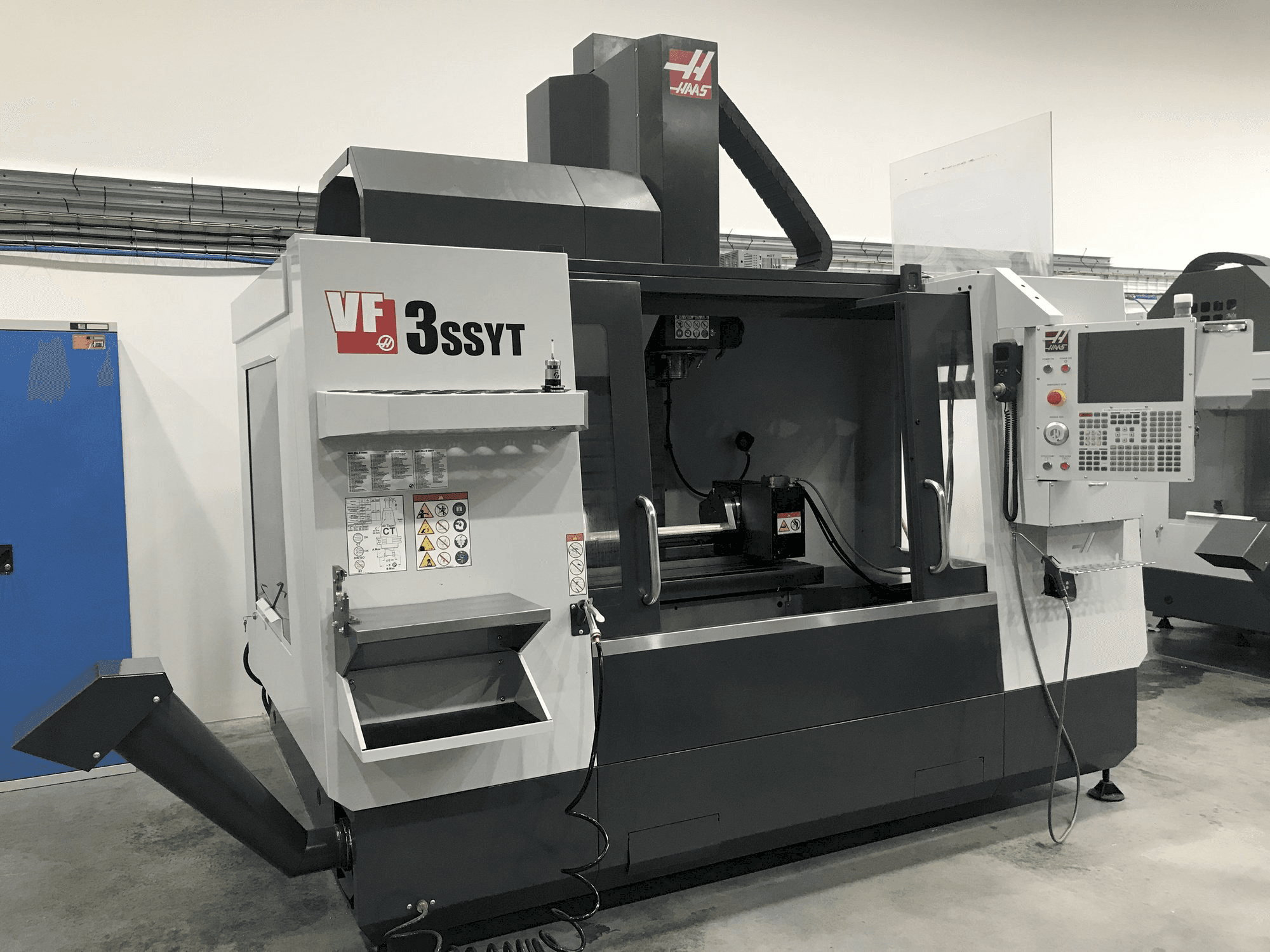 Masina HAAS VF-3 SSYT eestvaade