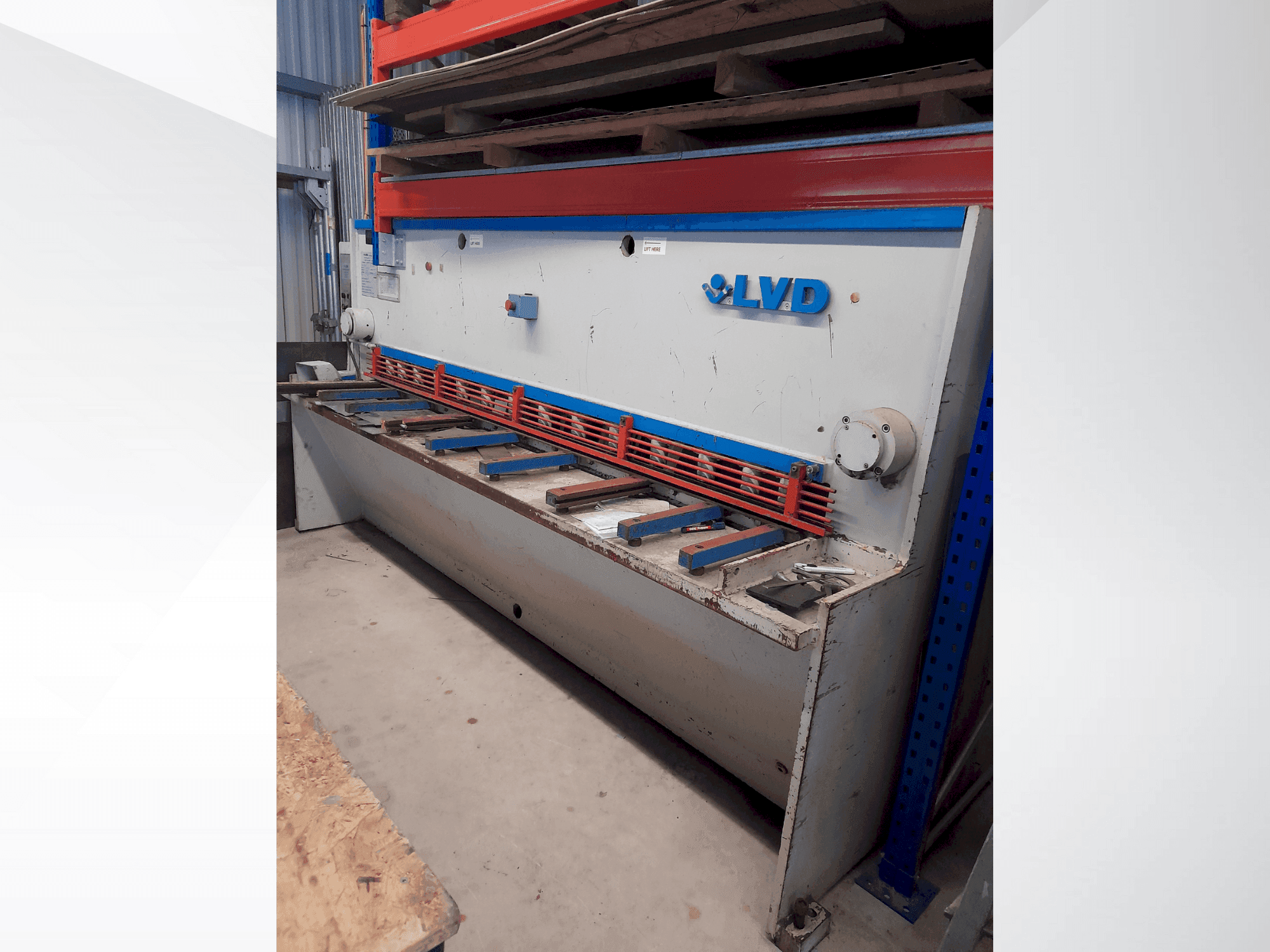 Masina LVD HST 25/6 külgvaade