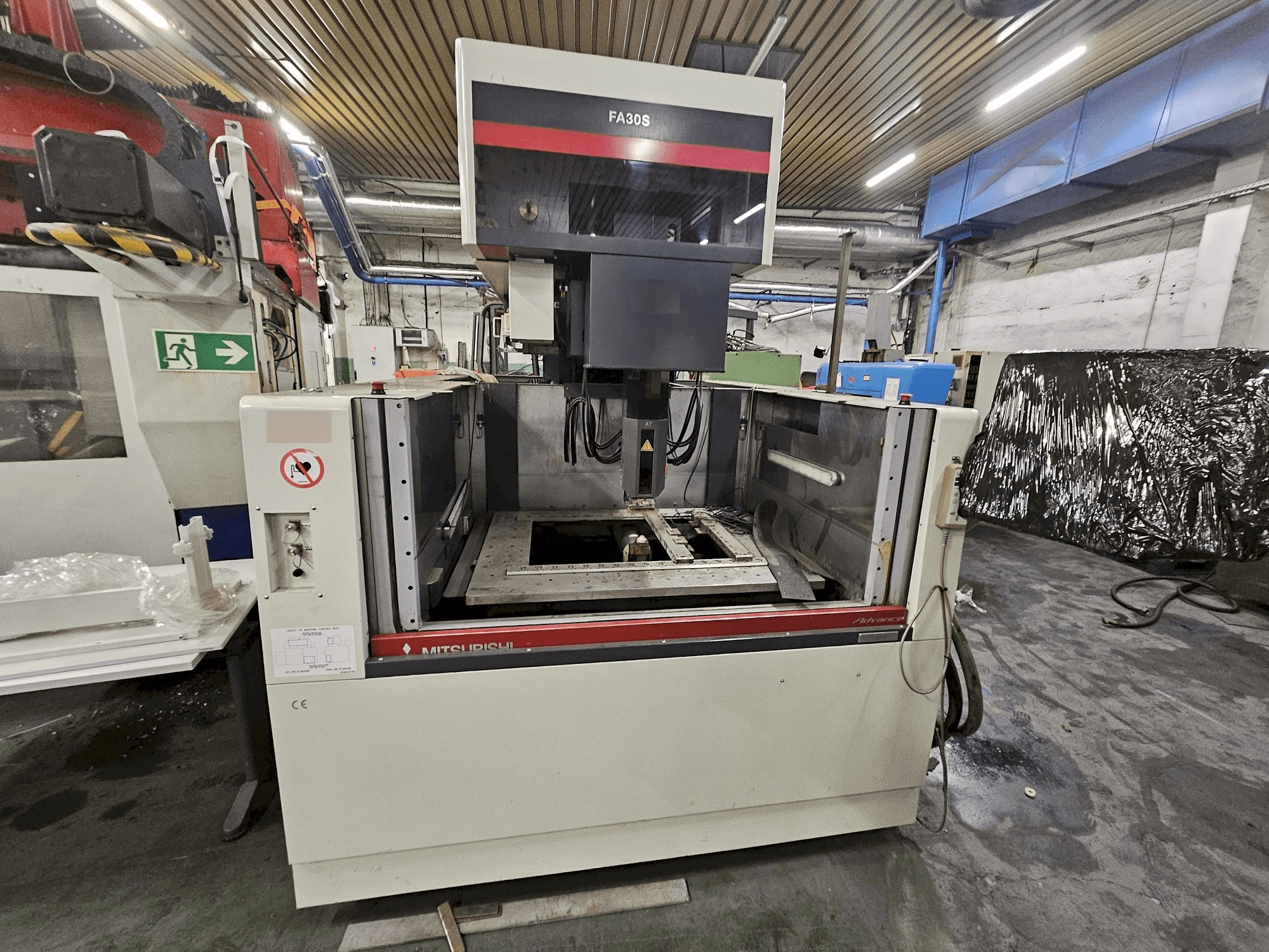 Masina Mitsubishi FA30VM eestvaade