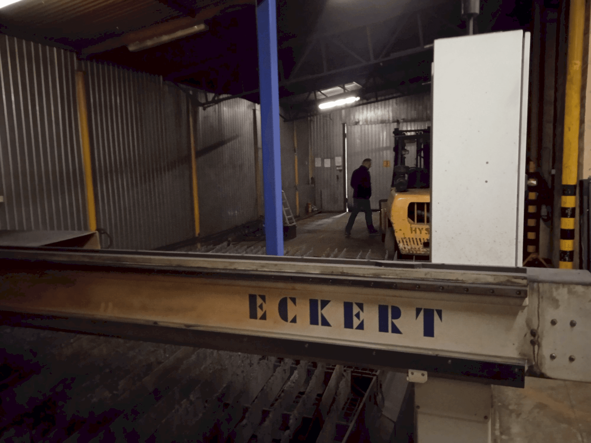 Masina ECKERT SZAFIR BL2 eestvaade