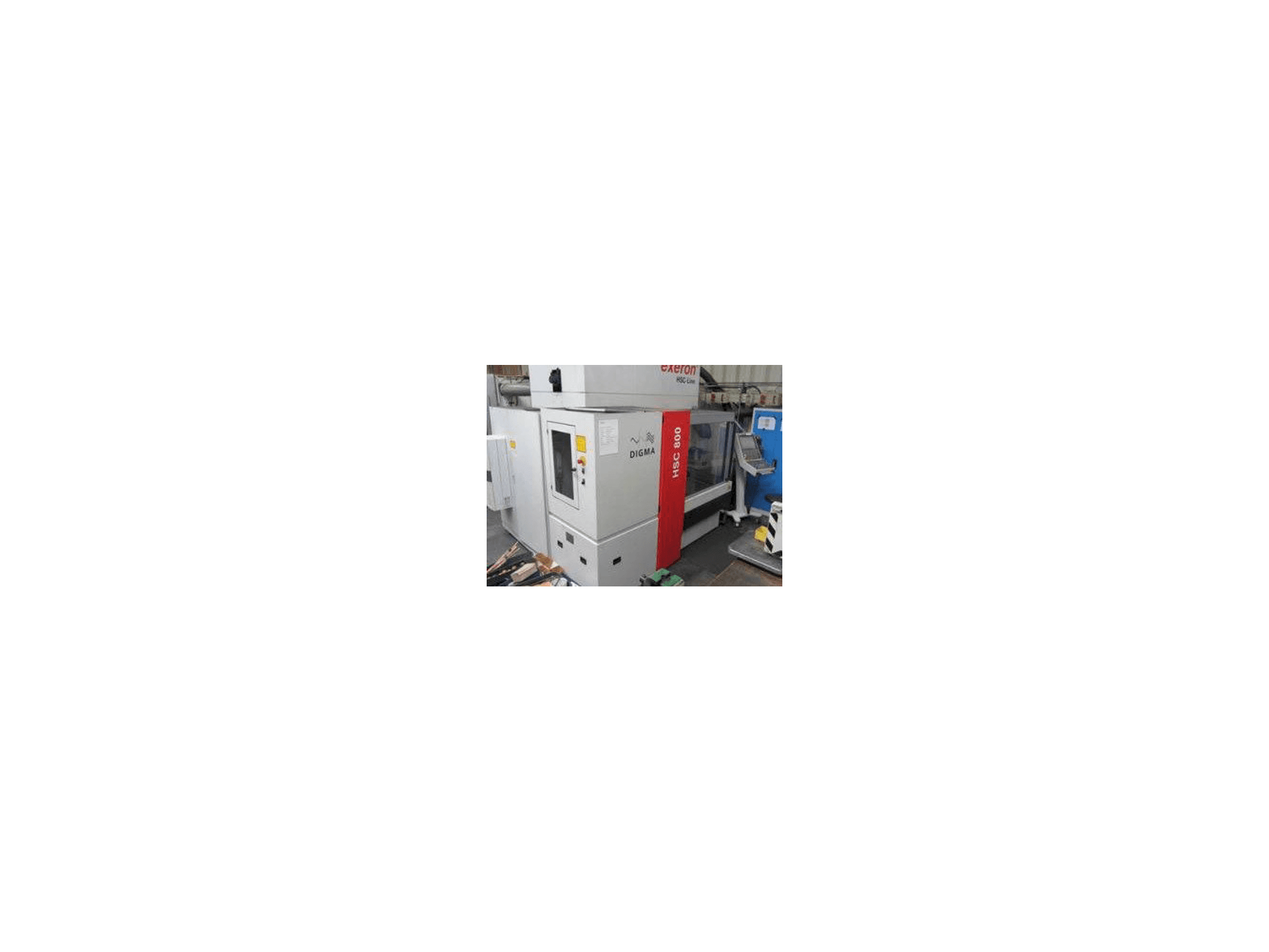 Masina Exeron HSC 800 eestvaade