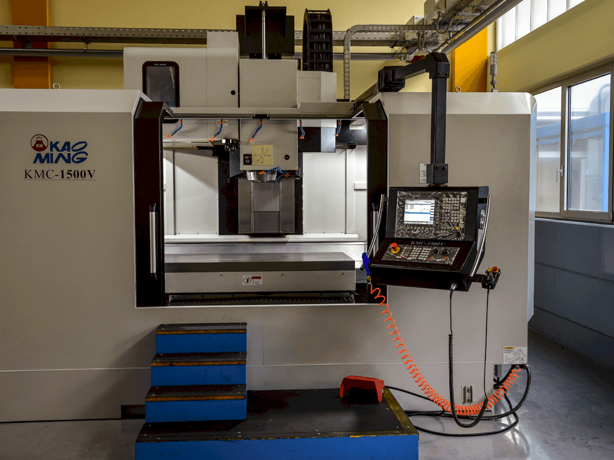 Masina KAOMING KMC 1500 V eestvaade