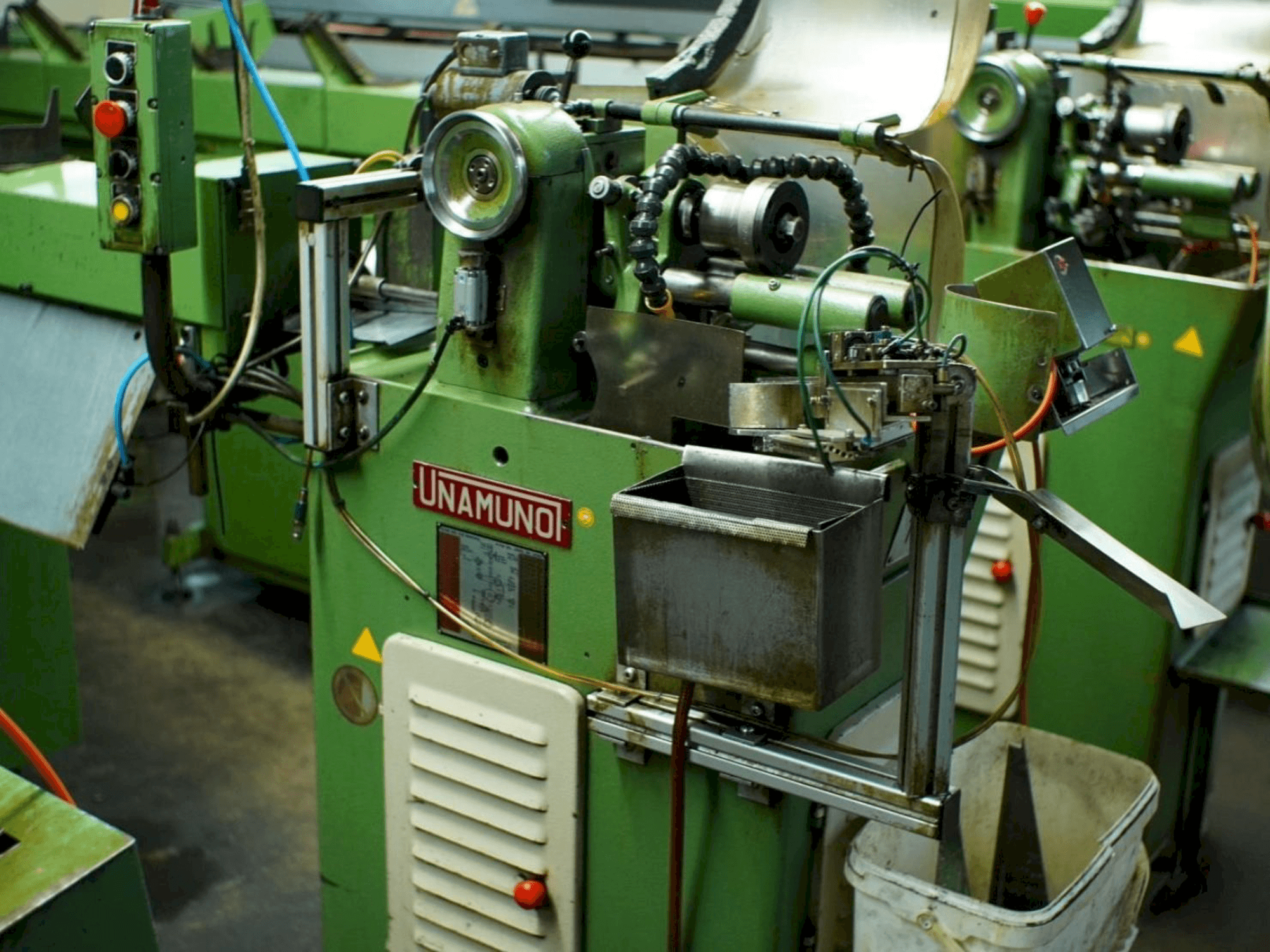 Masina UNAMUNO TA-16-B eestvaade