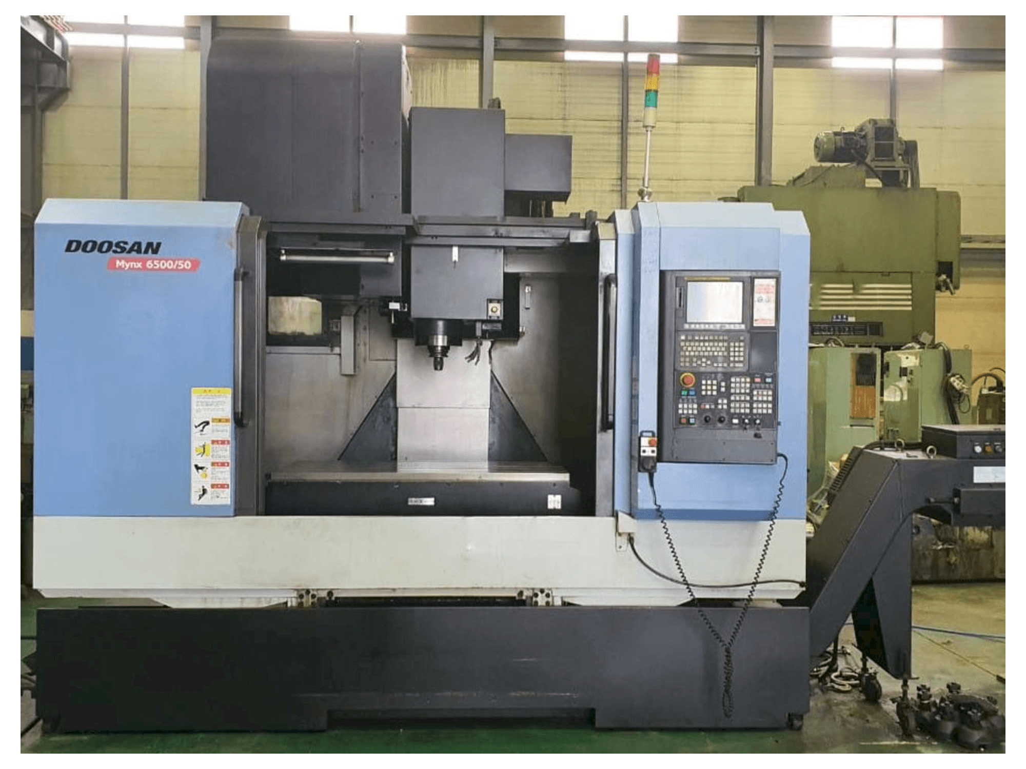 Masina Doosan Mynx 6500/50 eestvaade