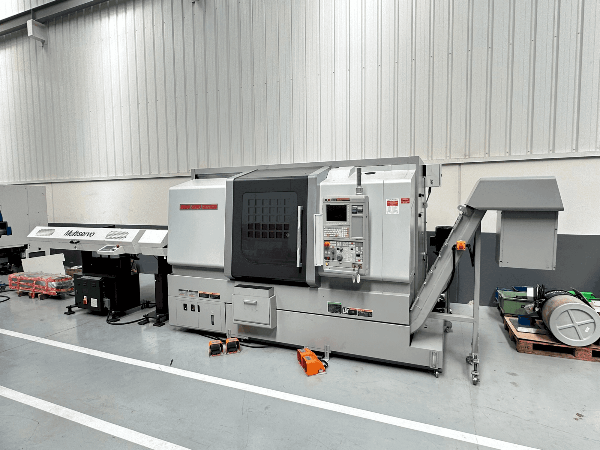 Masina MORI SEIKI NLX 2500 SY/700 eestvaade