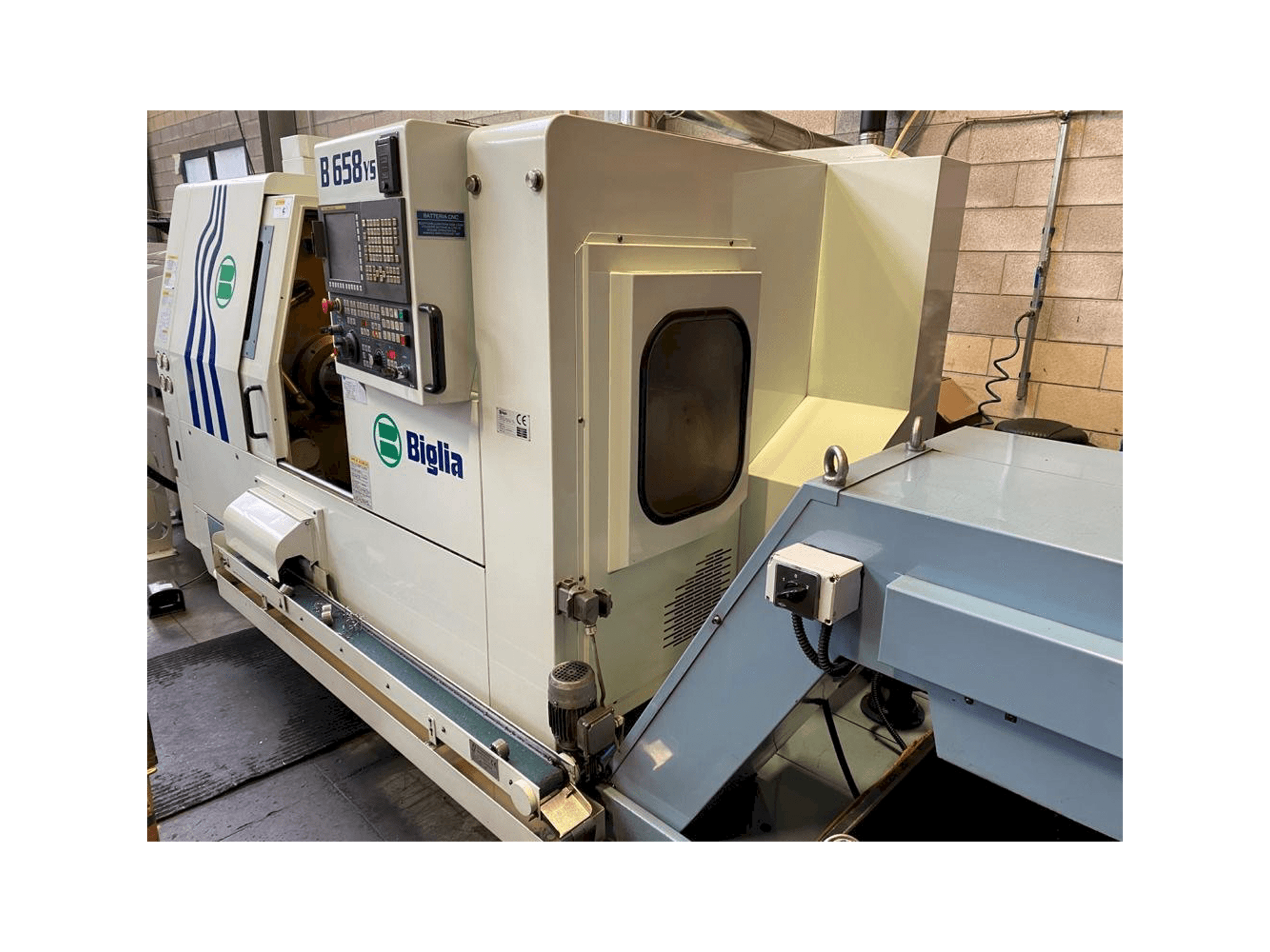 Masina Biglia B658 YS külgvaade