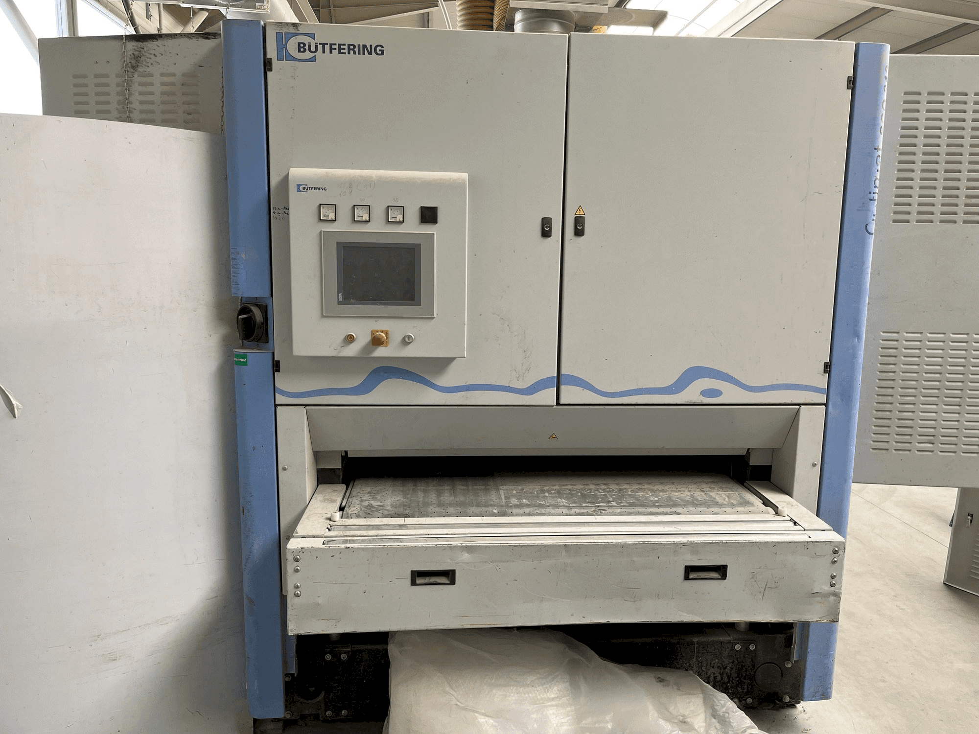 Masina BUTFERING OPTIMAT SCO313 MRR eestvaade