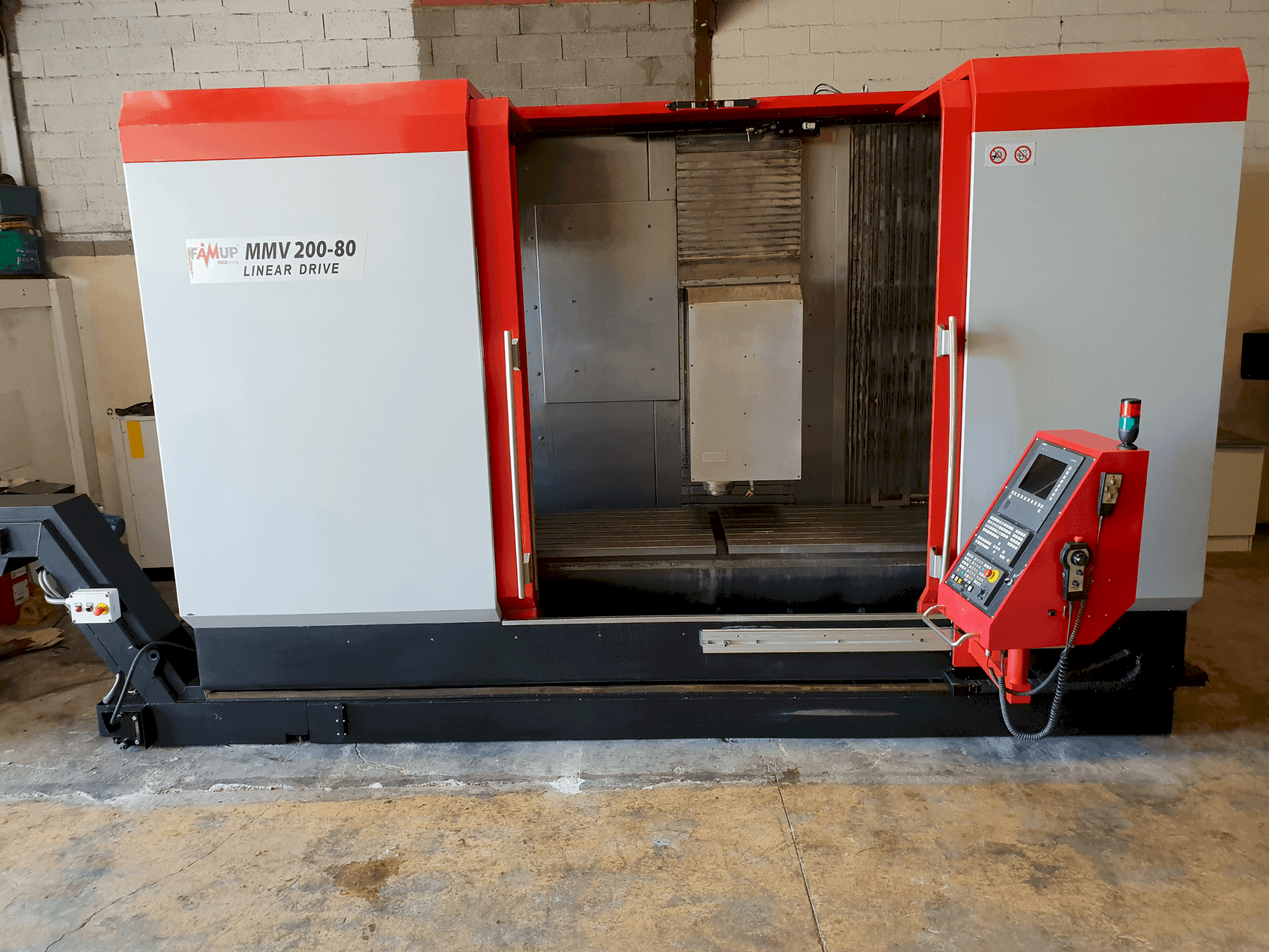 Masina FAMUP MMV 200-80 Linear Drive eestvaade