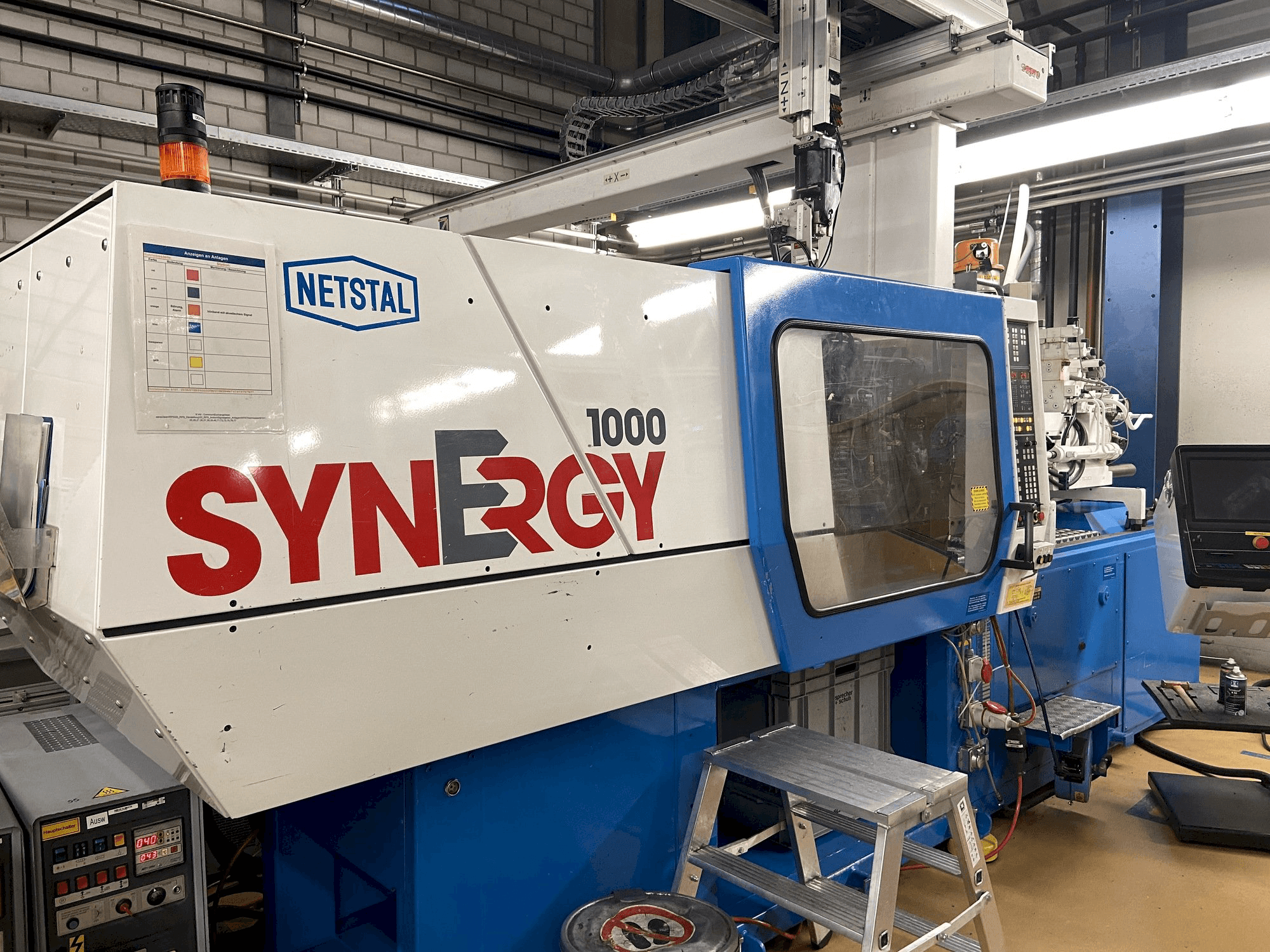 Masina Netstal Synergy 1000-230 eestvaade