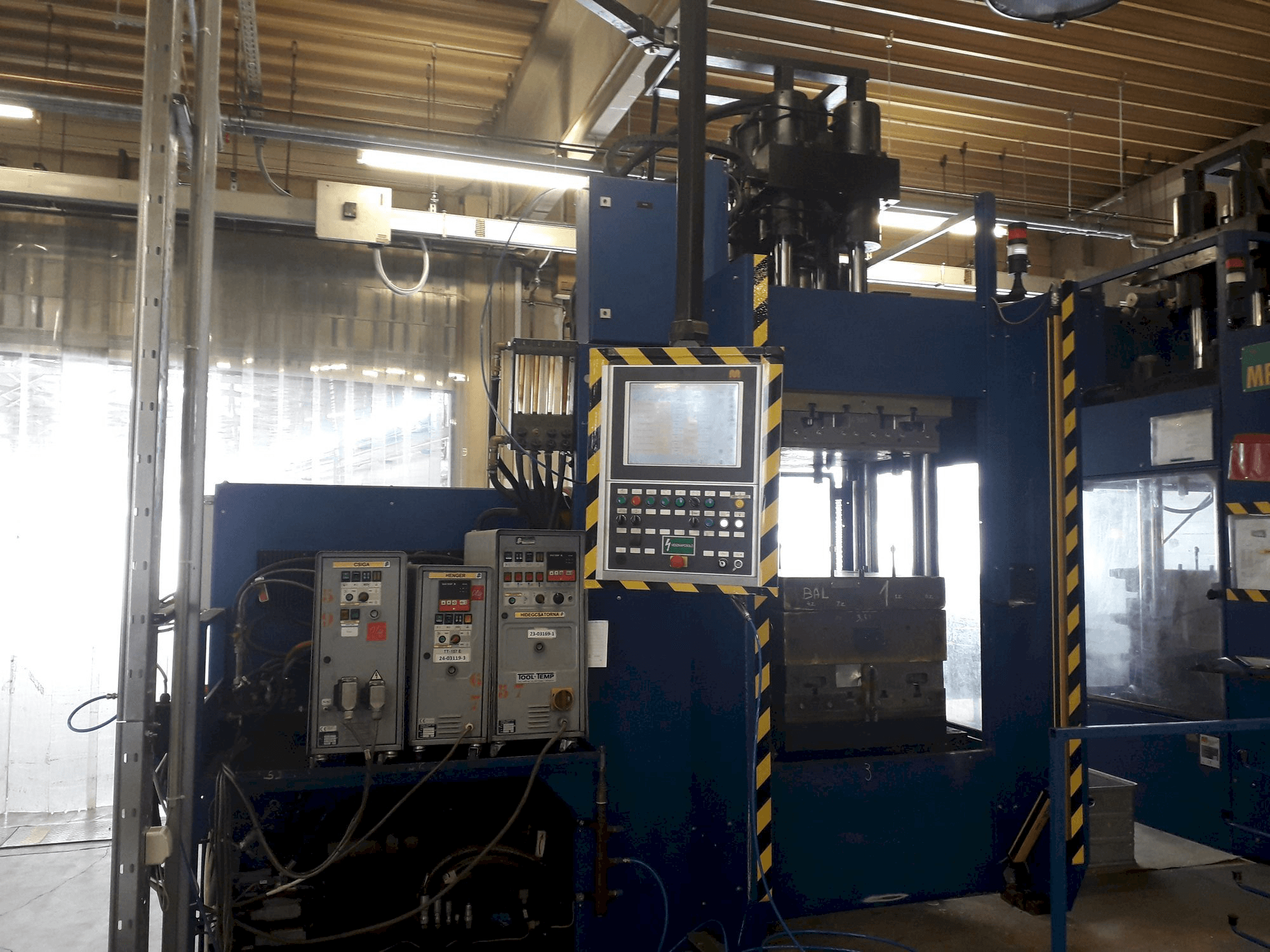 Masina MAPLAN MTF2000/250 eestvaade