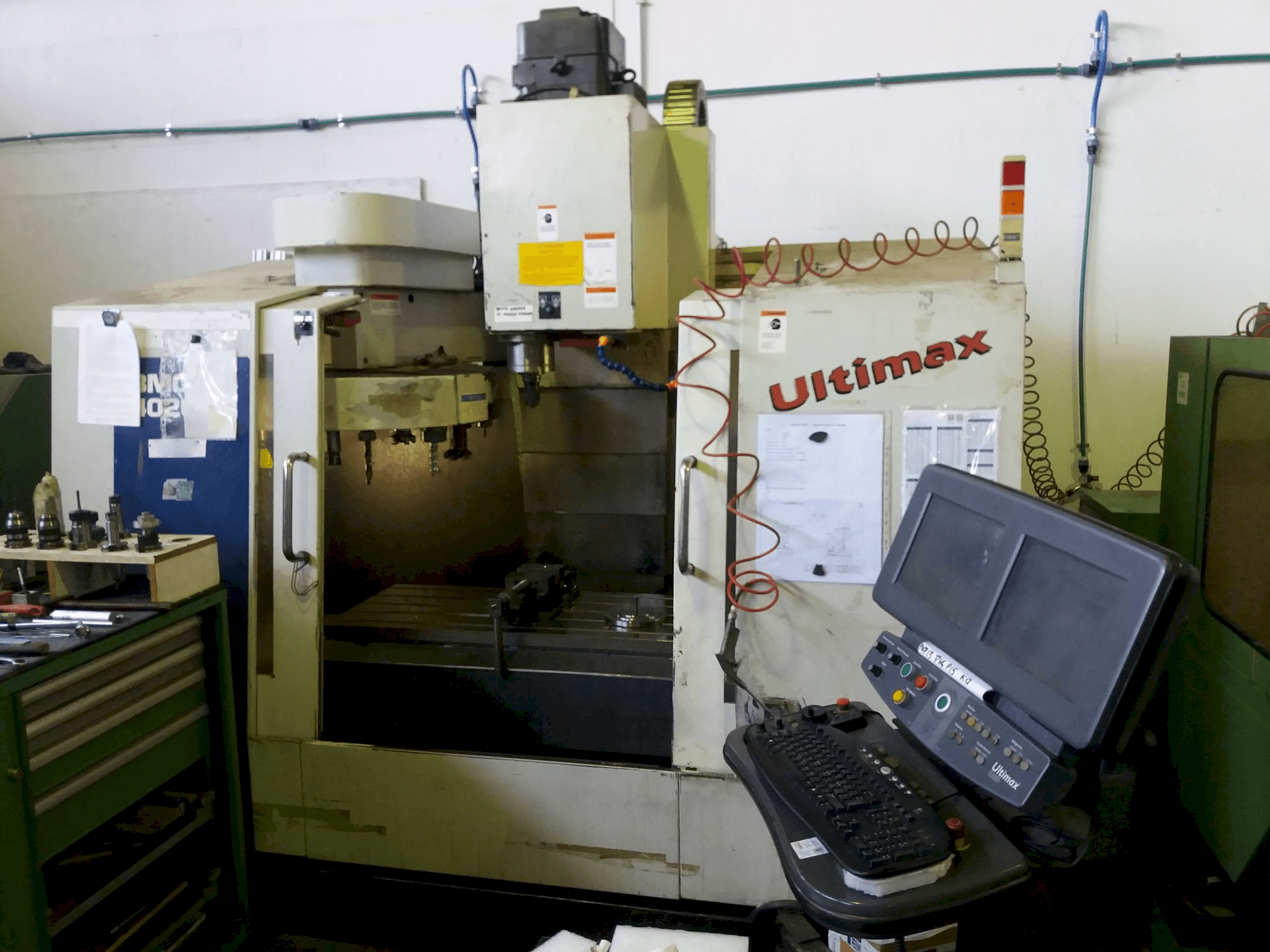 Masina Hurco BMC 420 HT eestvaade