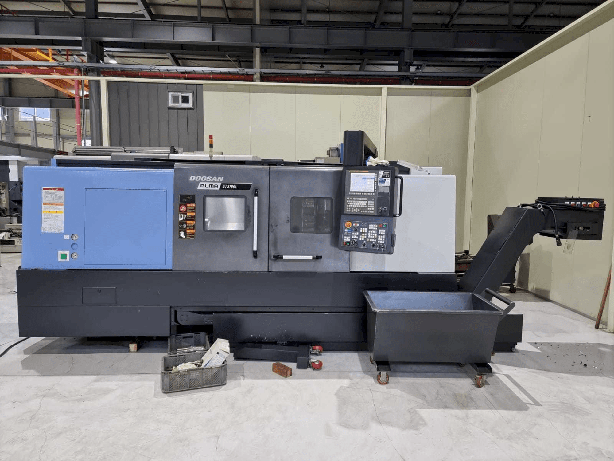 Masina Doosan PUMA GT3100L eestvaade