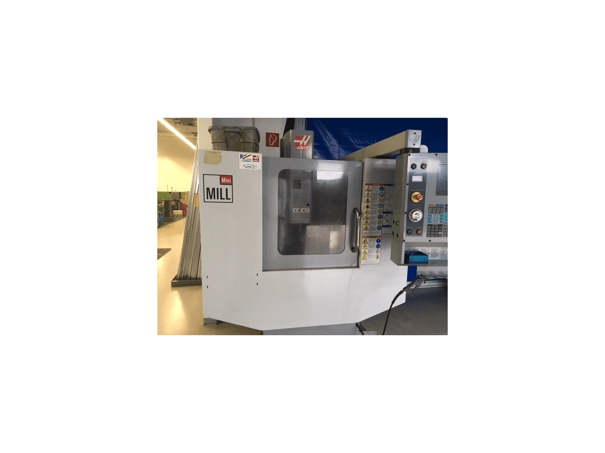 Masina HAAS Mini Mill HE eestvaade