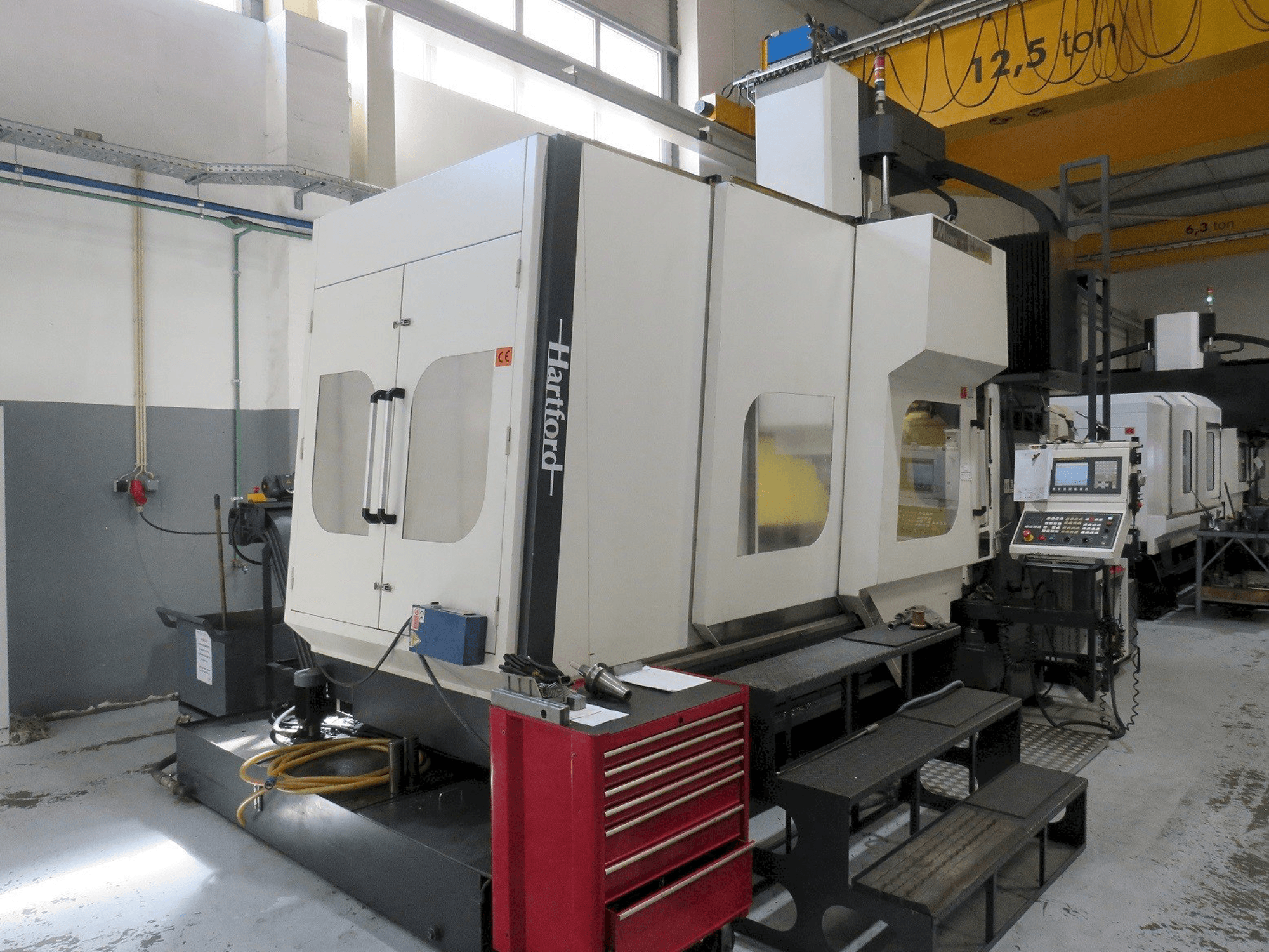 Masina Hartford HEP 2150 eestvaade