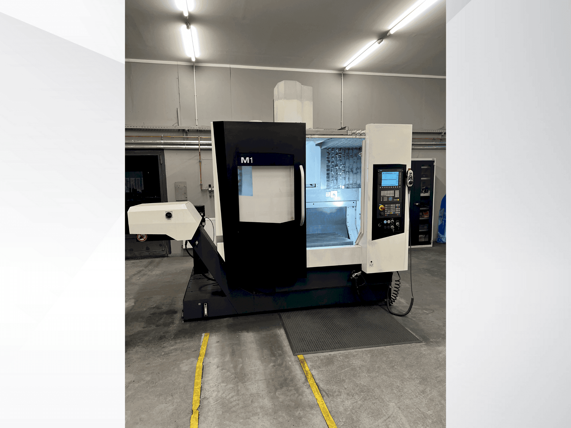 Masina DMG MORI M1 Pro eestvaade