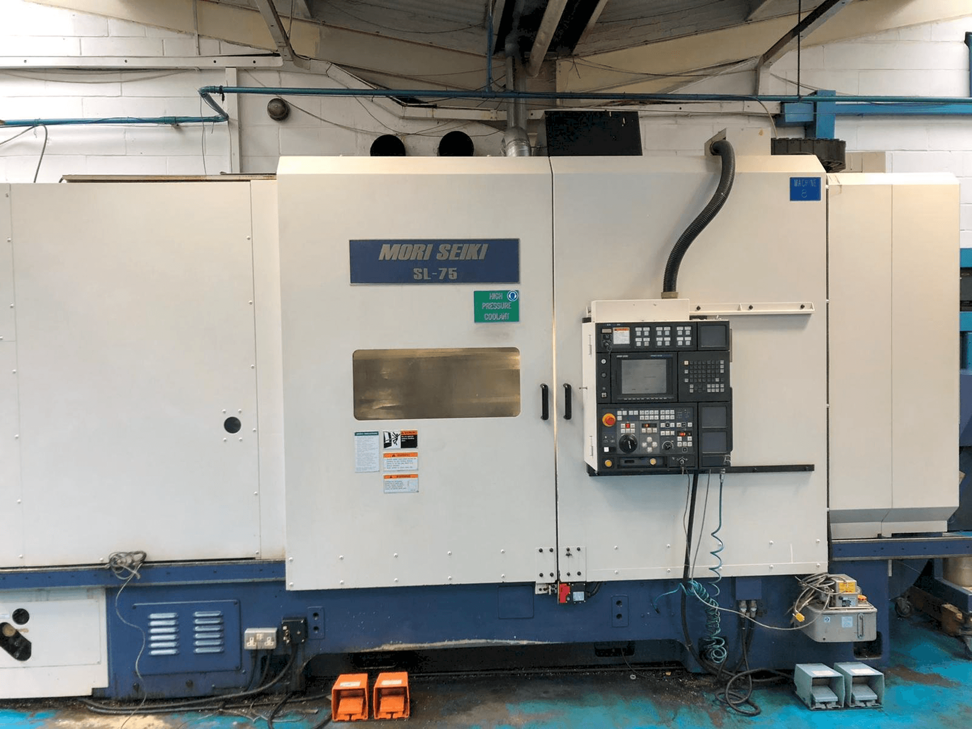 Masina MORI SEIKI SL75 eestvaade