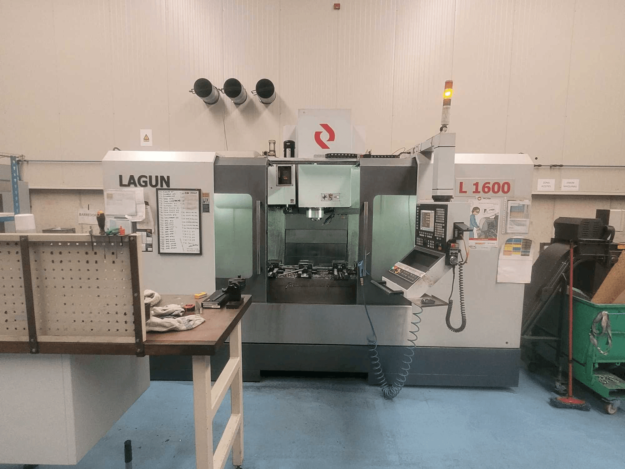 Masina LAGUN L-1600 eestvaade