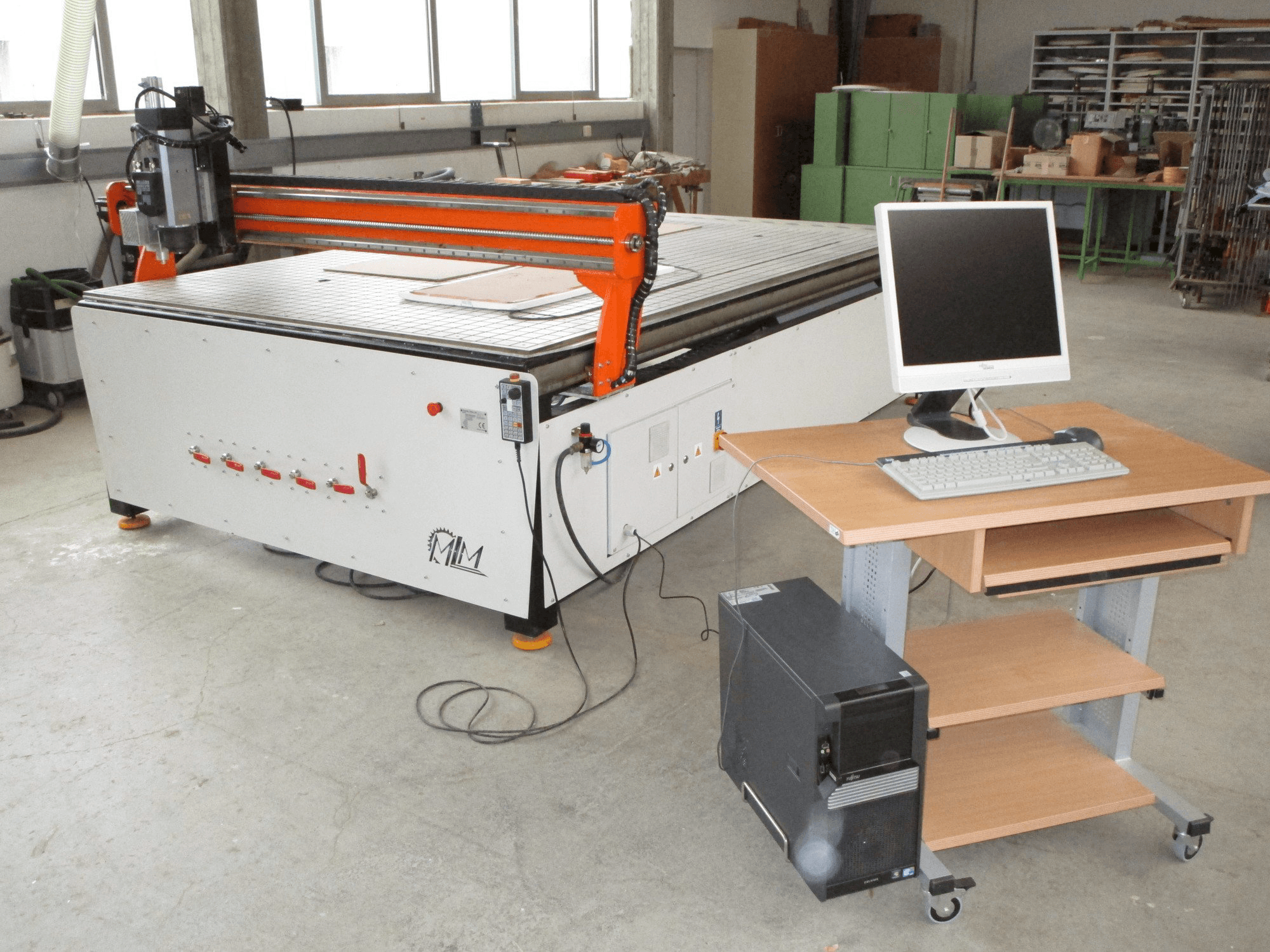 Masina MLM Ploter CNC eestvaade