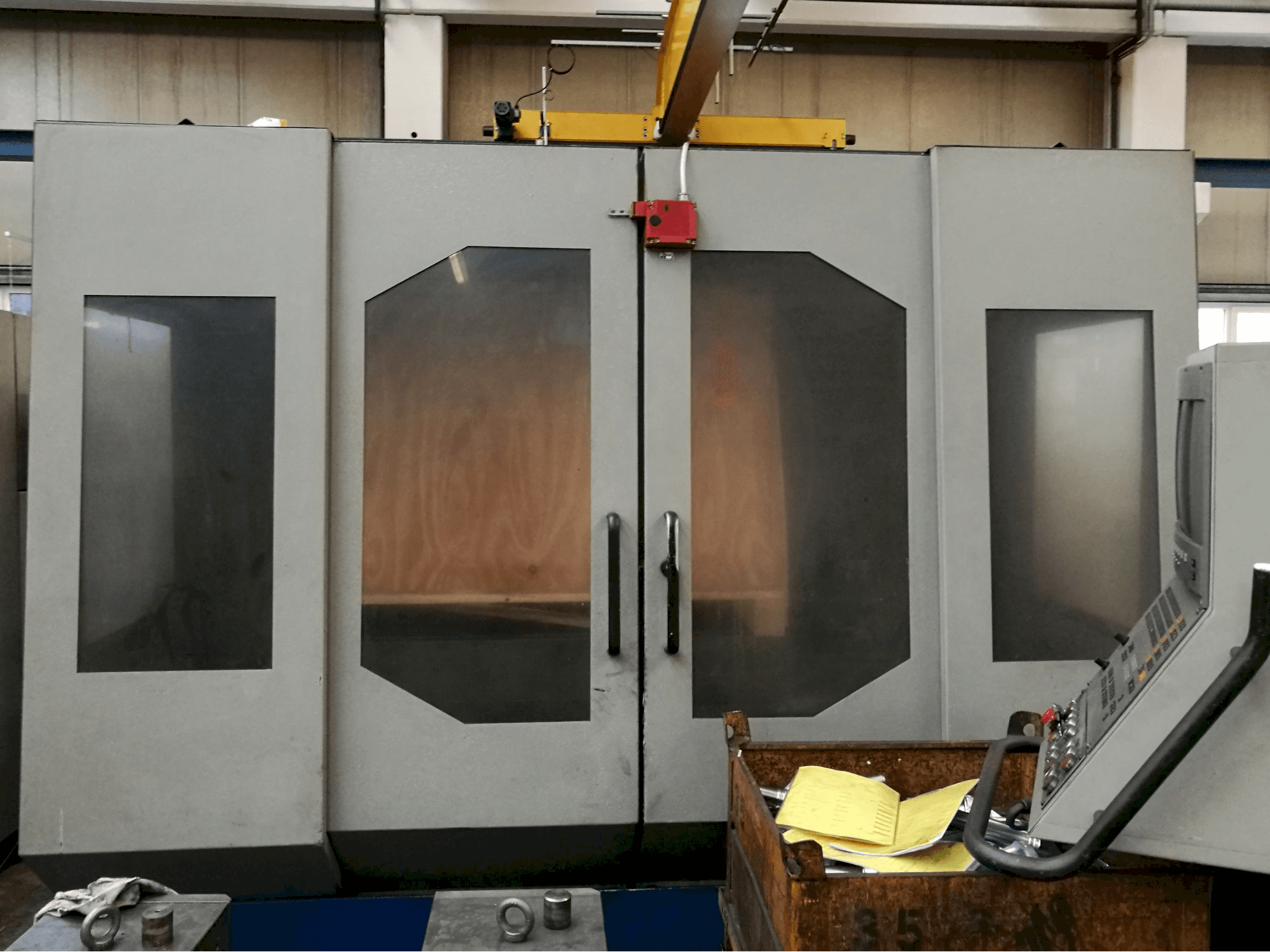 Masina Strojtos FGS 50 CNC eestvaade