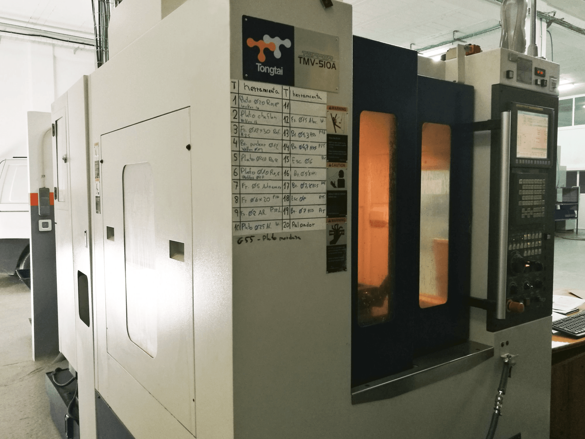 Masina Tongtai TMV-510A vasaku külje vaade