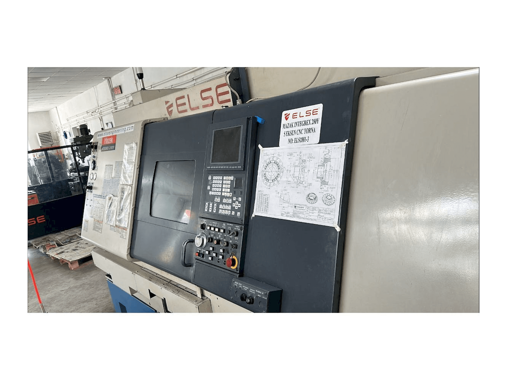 Masina Mazak Integrex 200Y eestvaade
