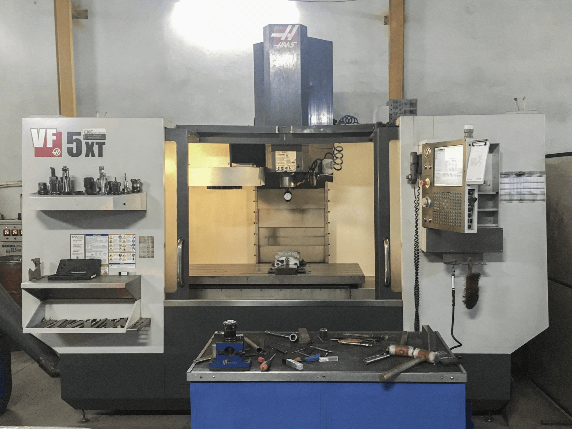 Masina HAAS VF-5/40XT eestvaade