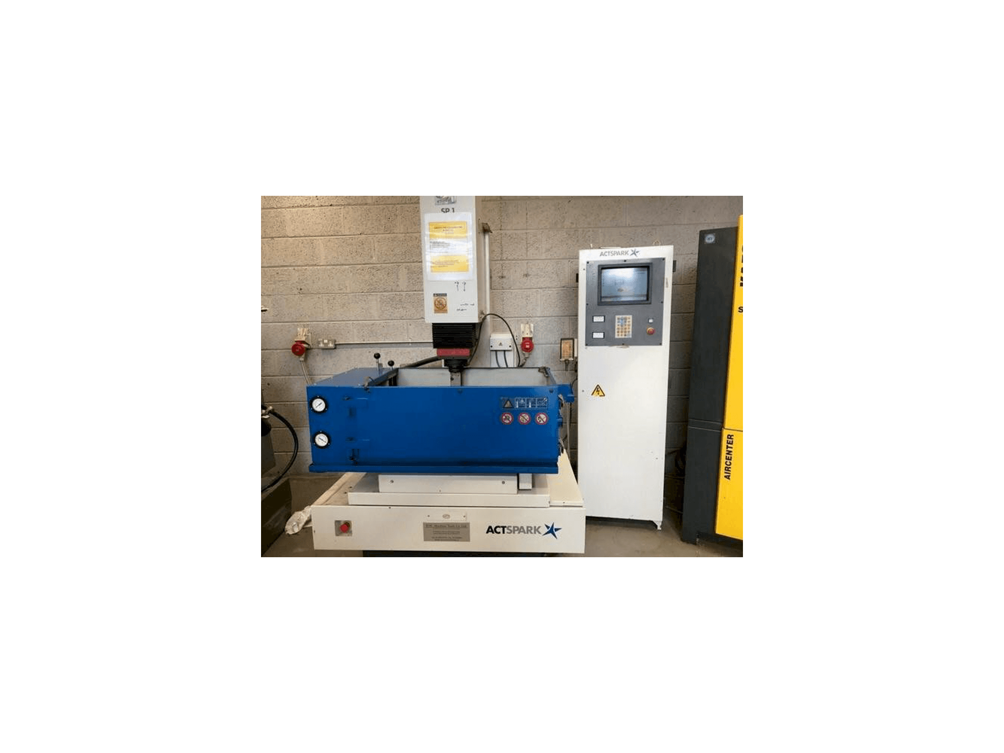 Masina AGIE ActSpark SP-1 eestvaade