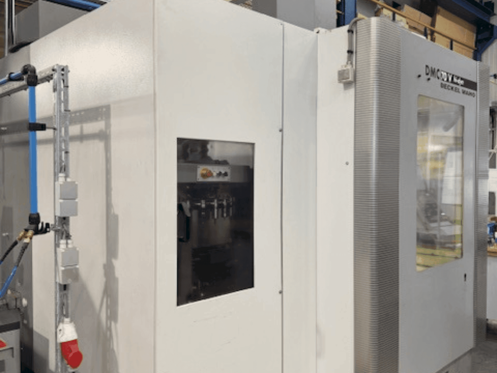 Masina DECKEL MAHO DMC 70V Hi-Dyn eestvaade