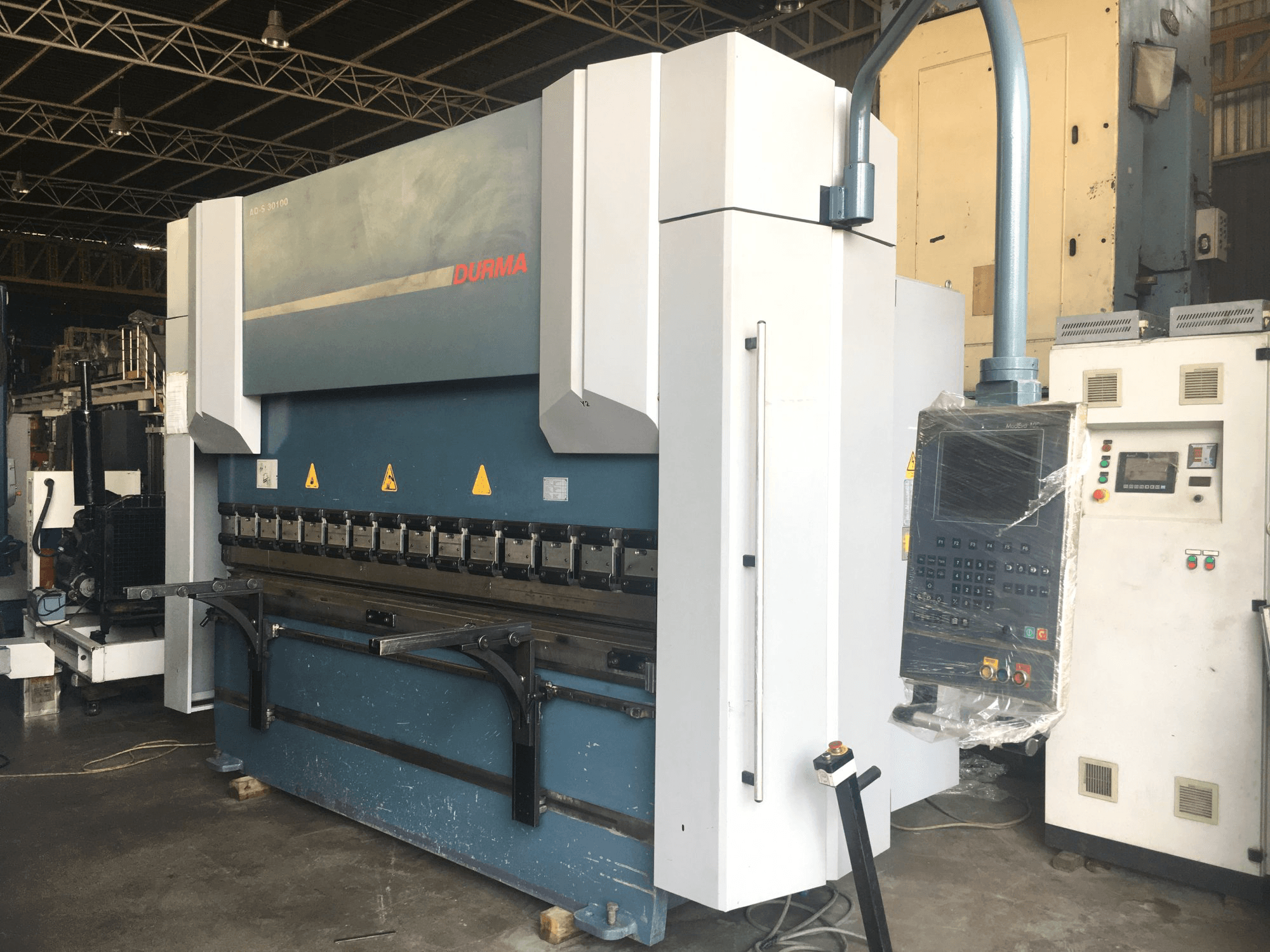 Masinavaade Durma AD-S 30100 paremalt