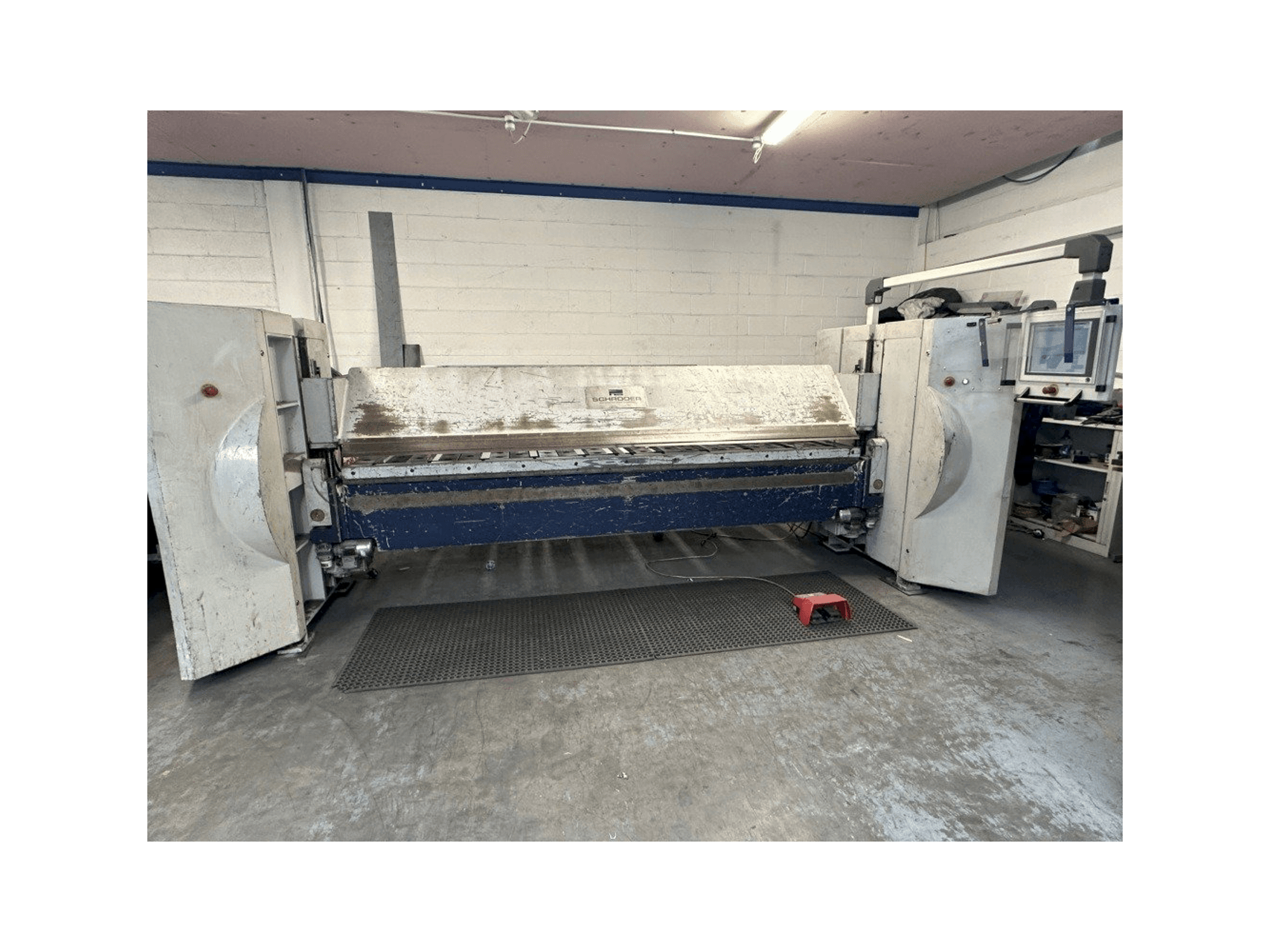 Masina SCHRODER SPB 3200/3.0 eestvaade