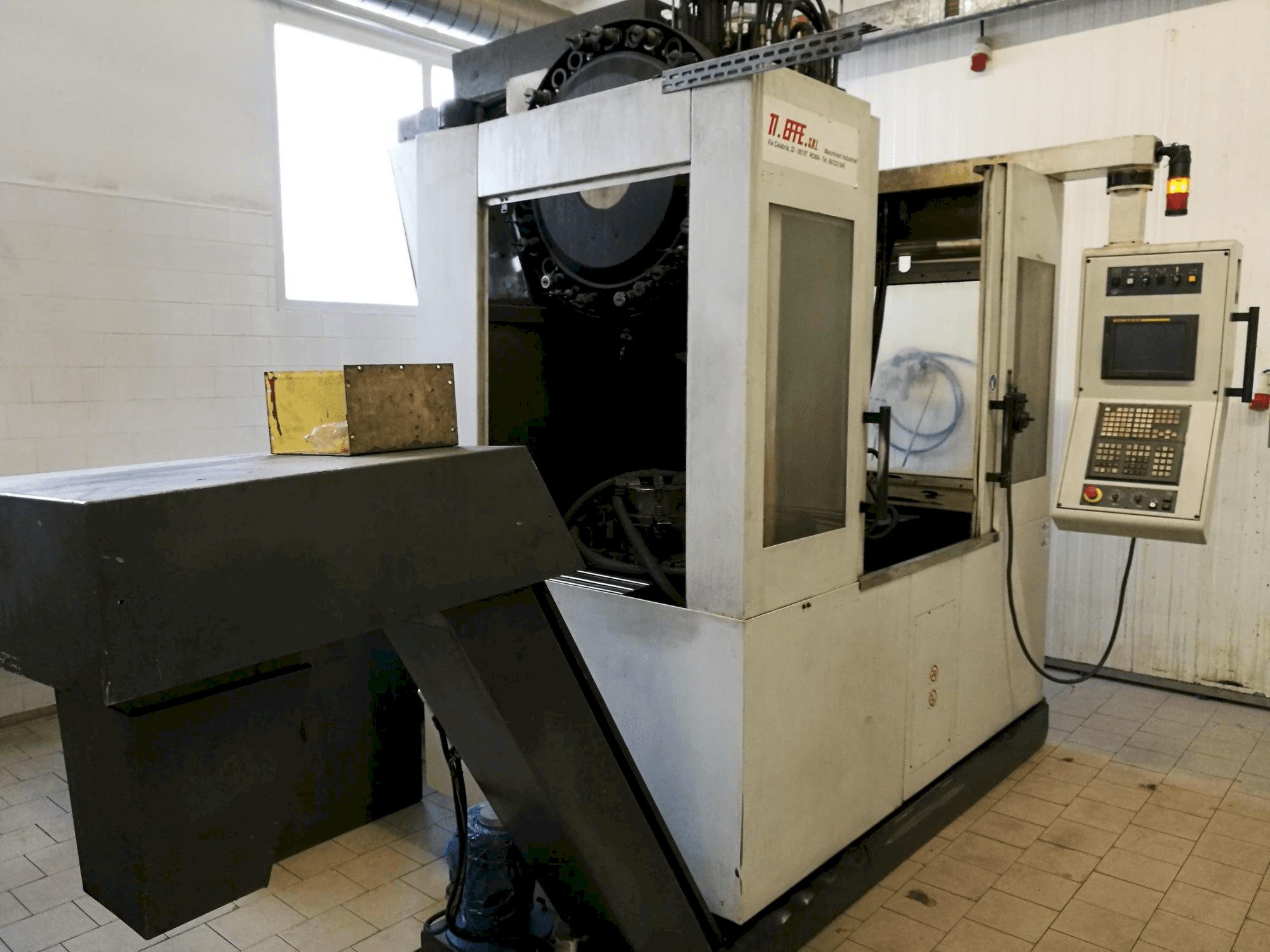 Masina RMT Kompakt 8 eestvaade