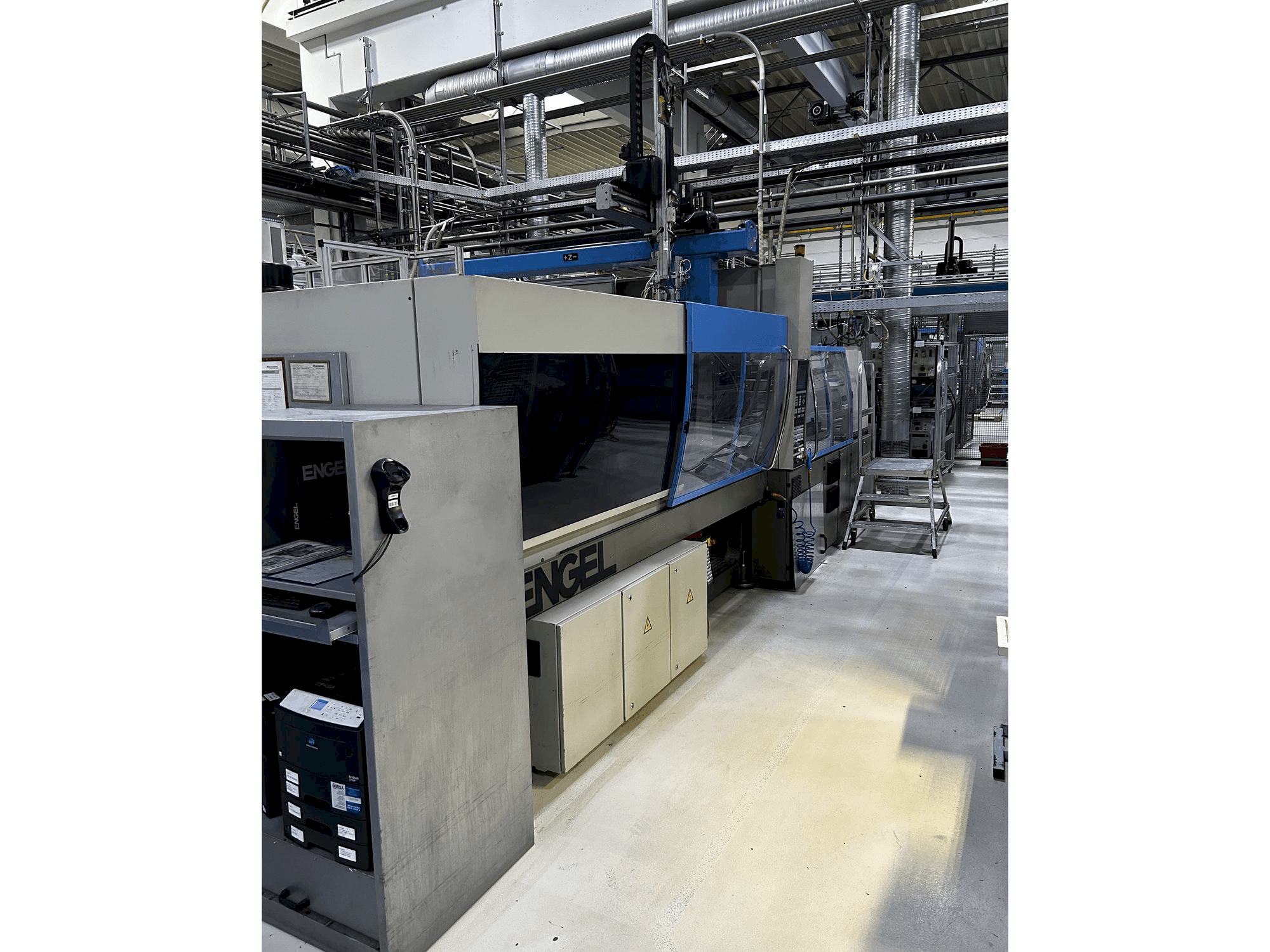 Masina Engel VICTORY 1050/220 vasaku külje vaade