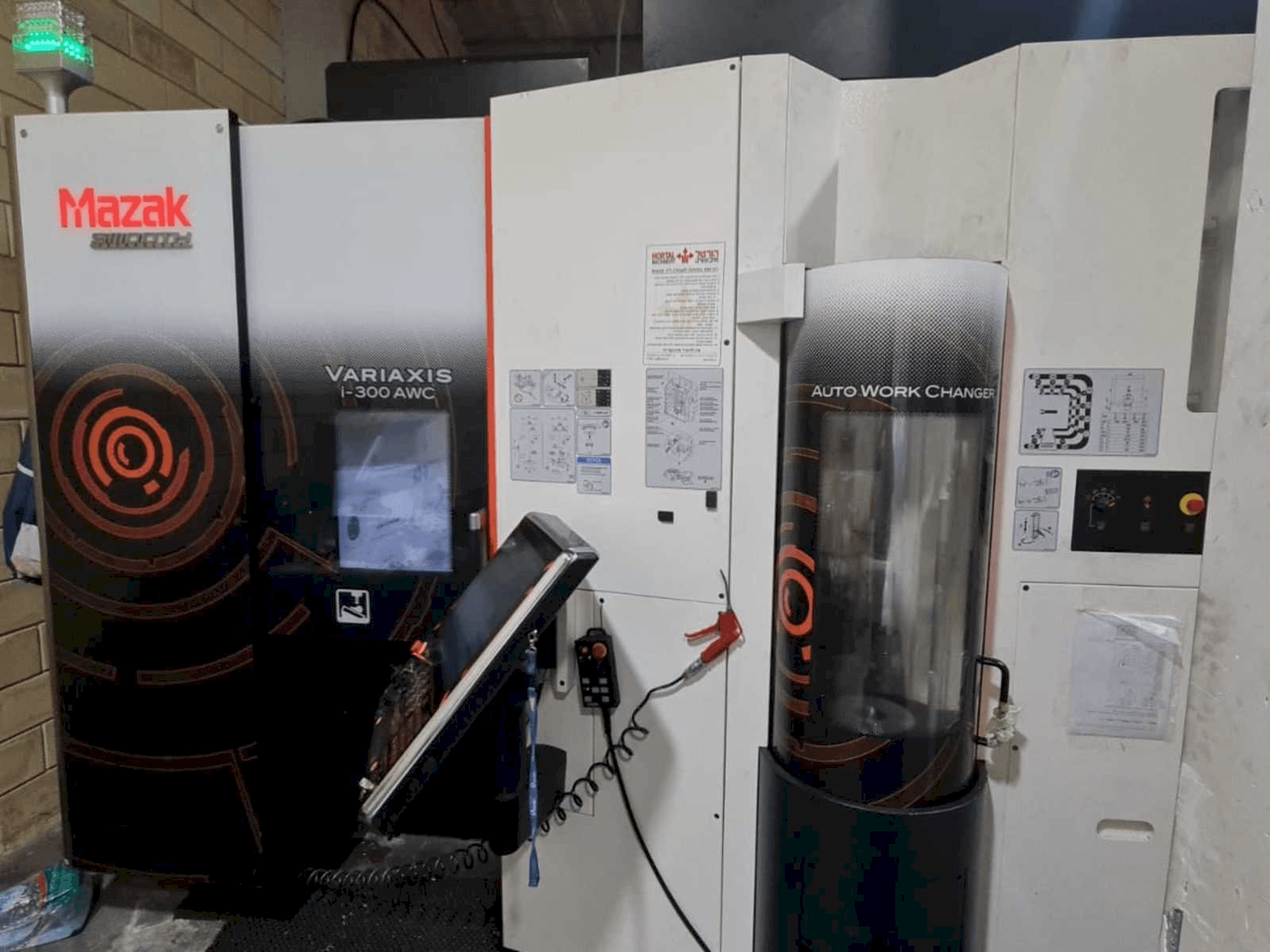Masina Mazak VARIAXIS I-300 AWC eestvaade
