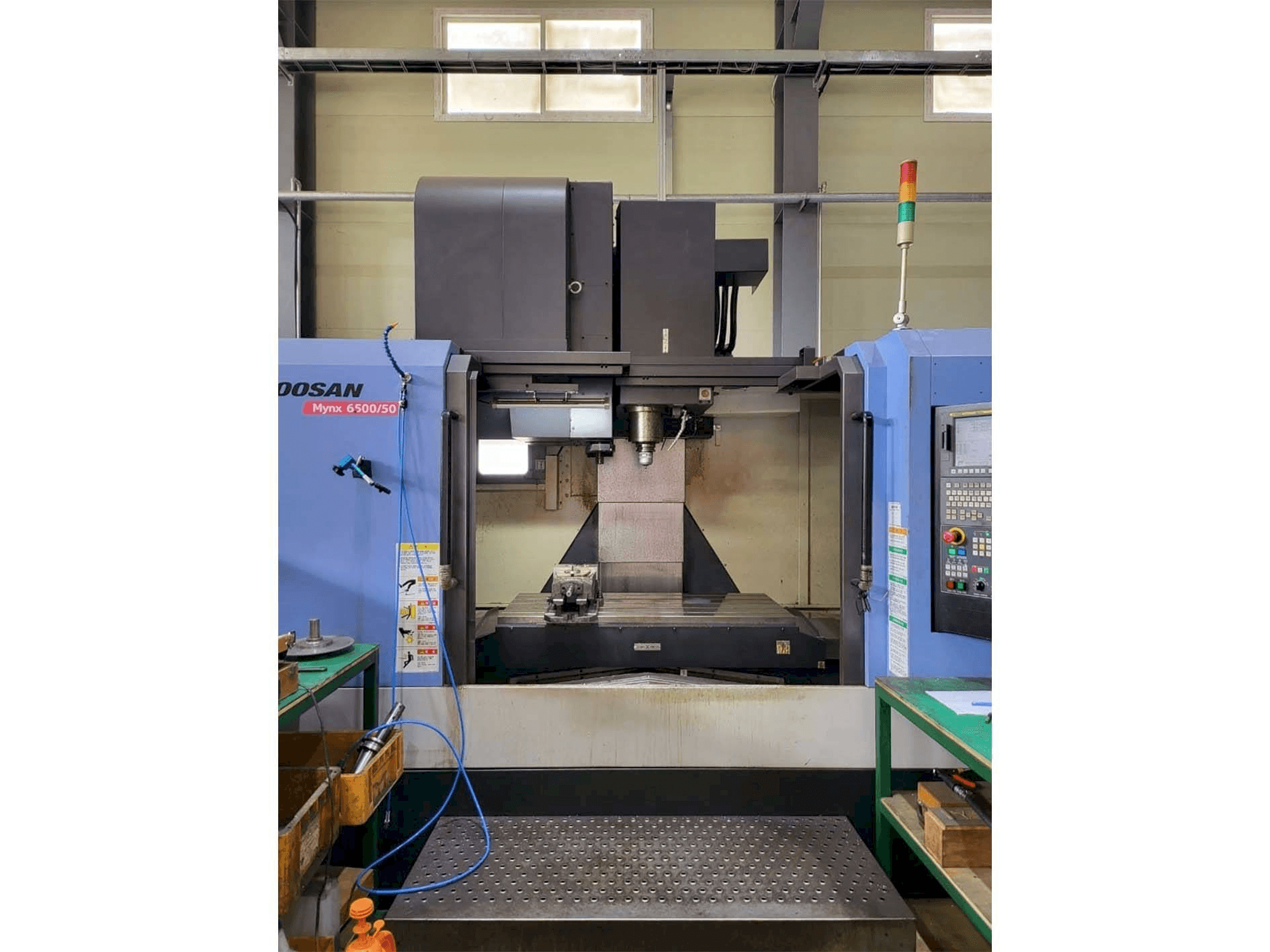 Masina Doosan MYNX 6500/50 eestvaade