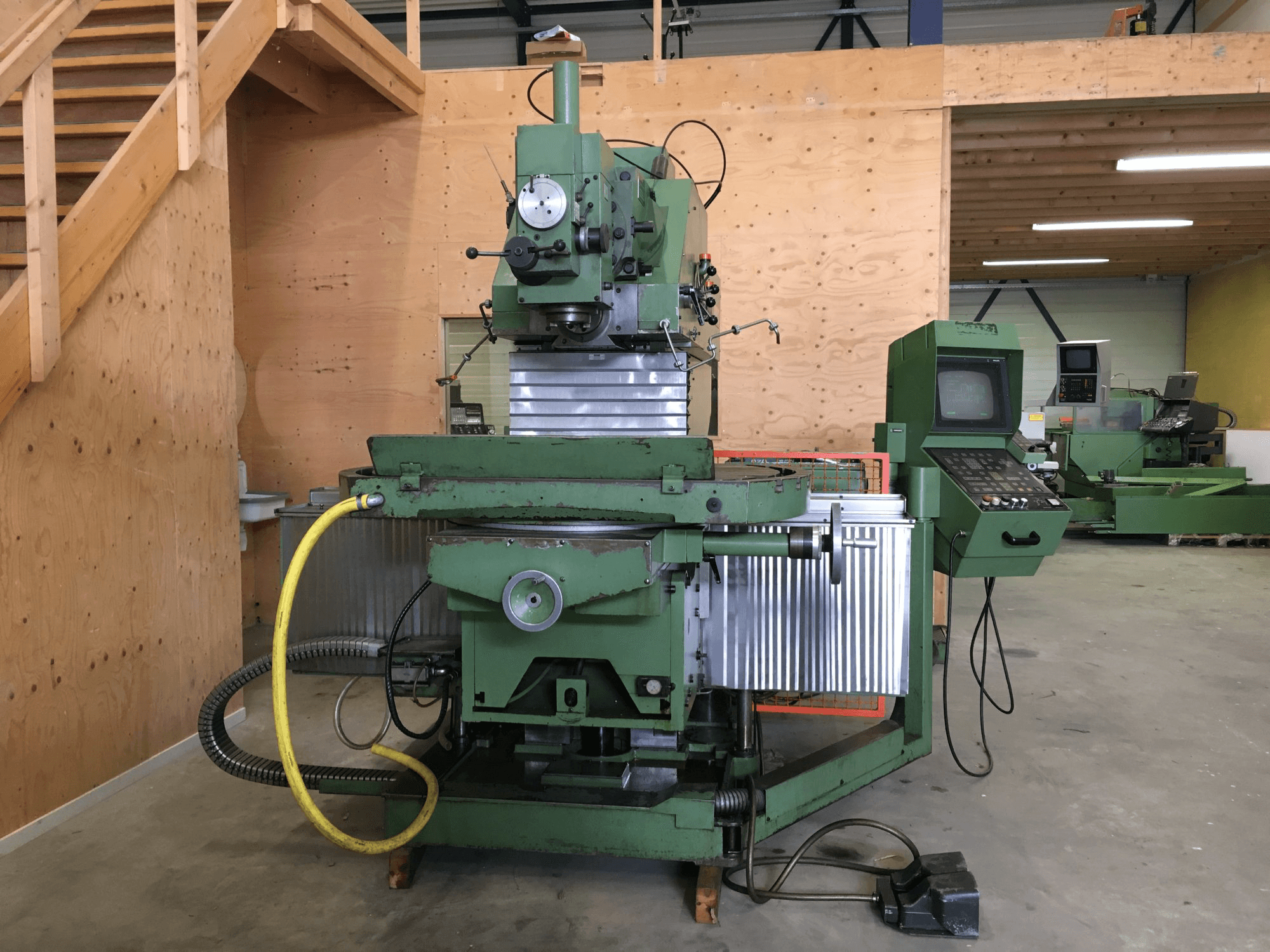 Masina Maho MH 1000 C eestvaade