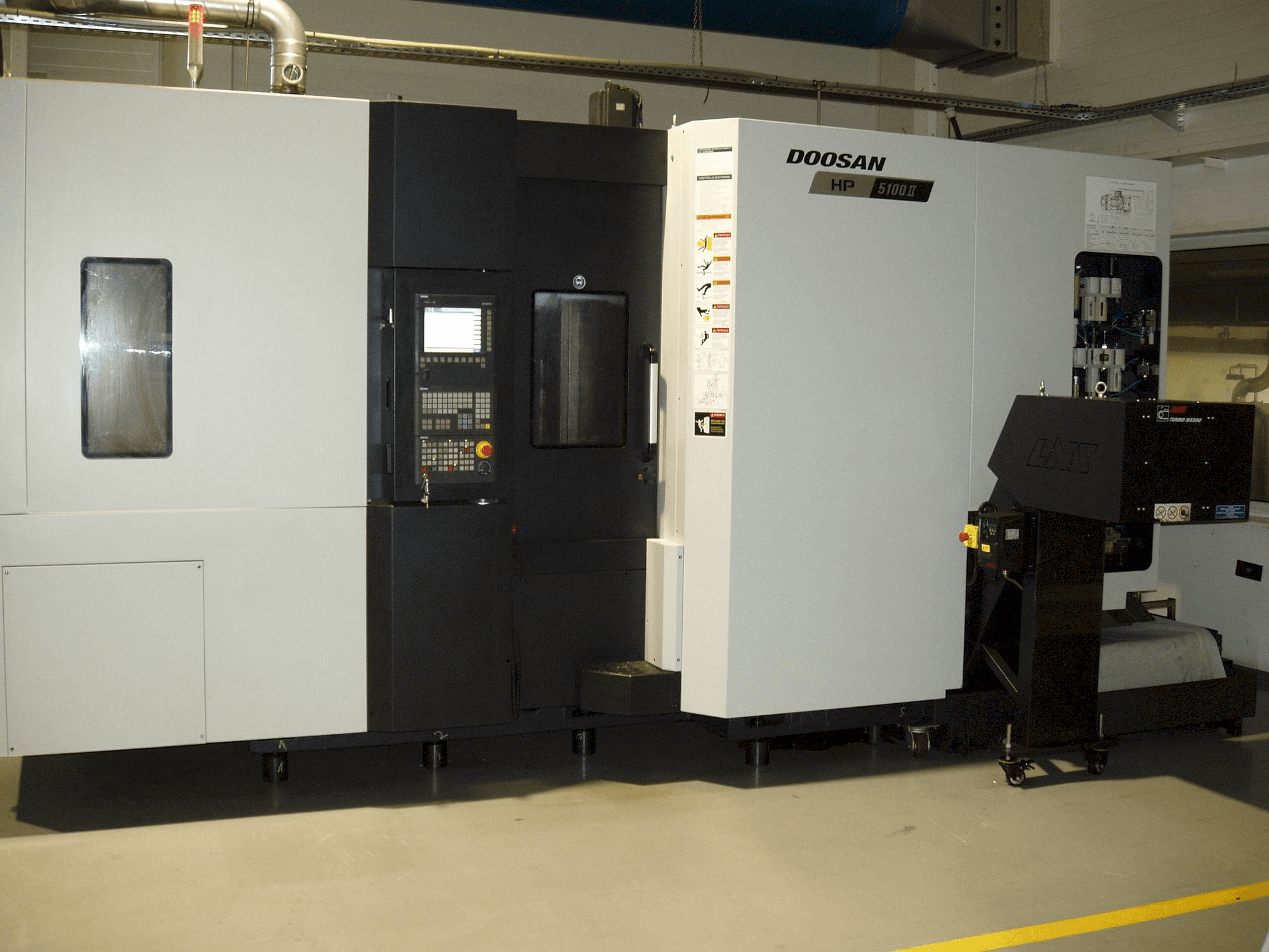 Masina Doosan HP 5100 II eestvaade