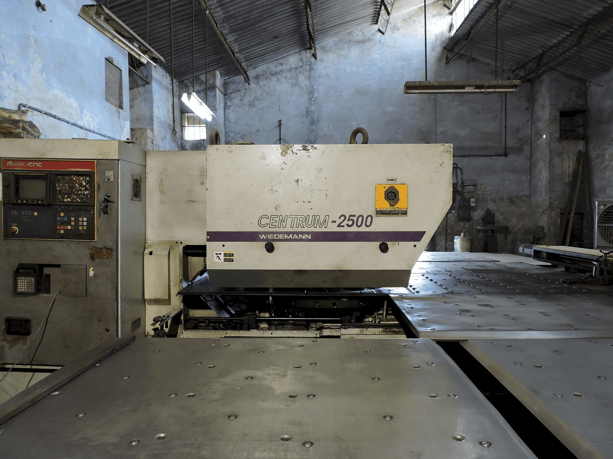 Masina Murata Wiedemann C-2500 vasaku külje vaade