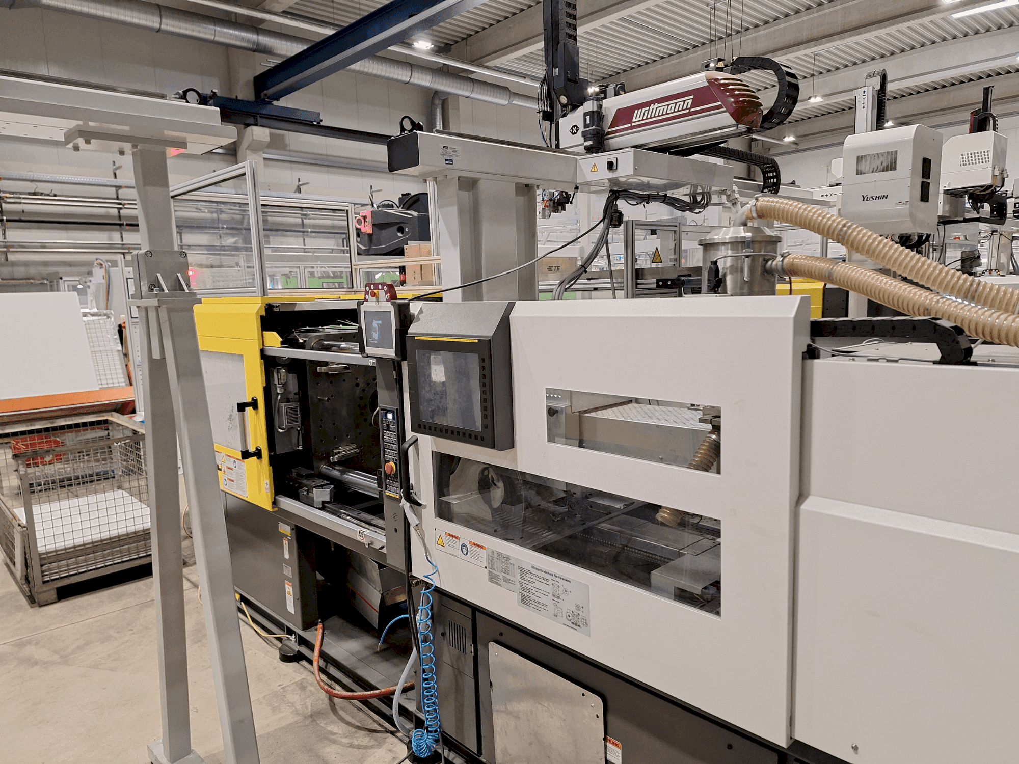 Masina FANUC ROBOSHOT S150iA (2021) eestvaade
