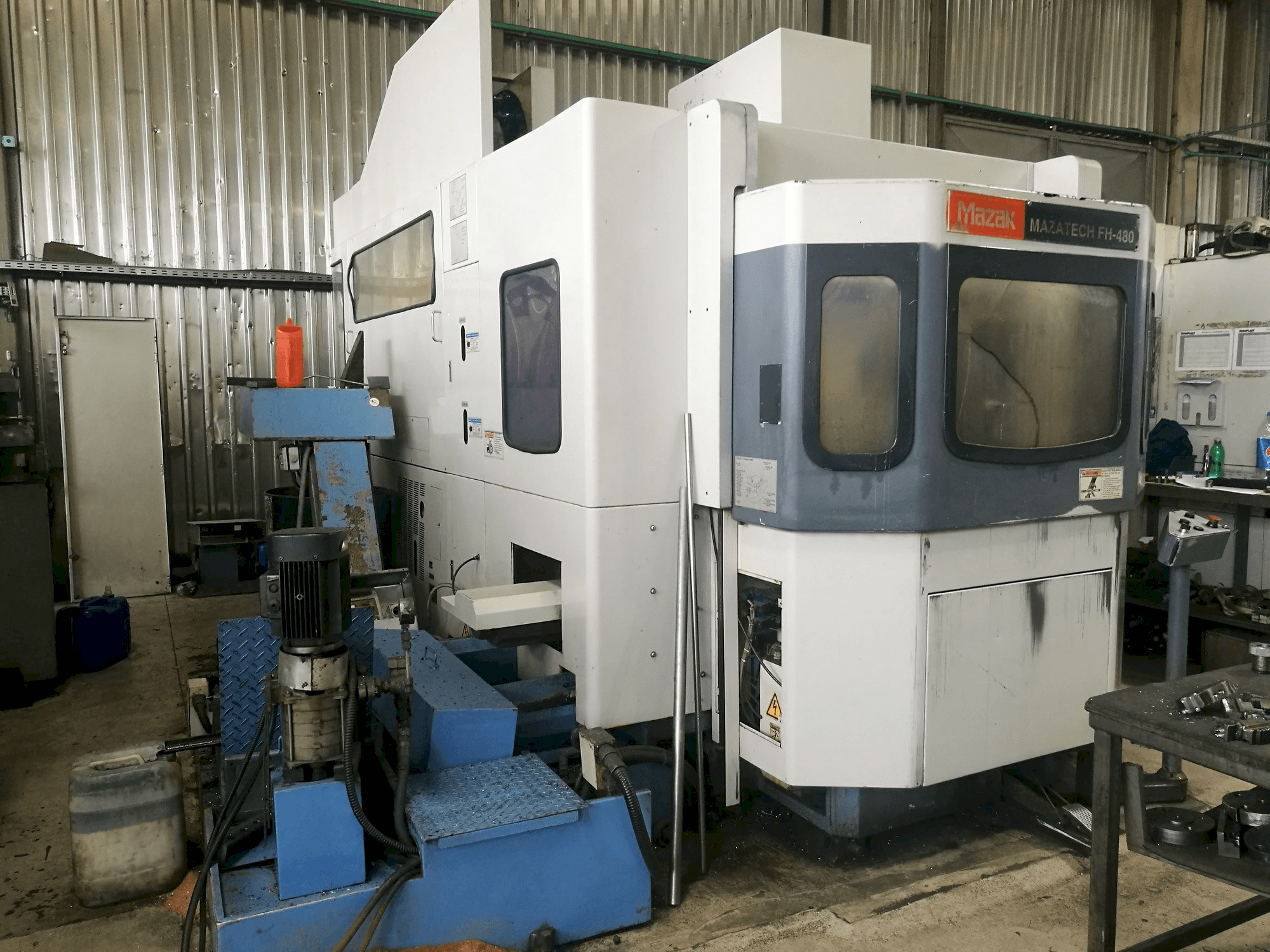 Masina Mazak FH-480 vasaku külje vaade
