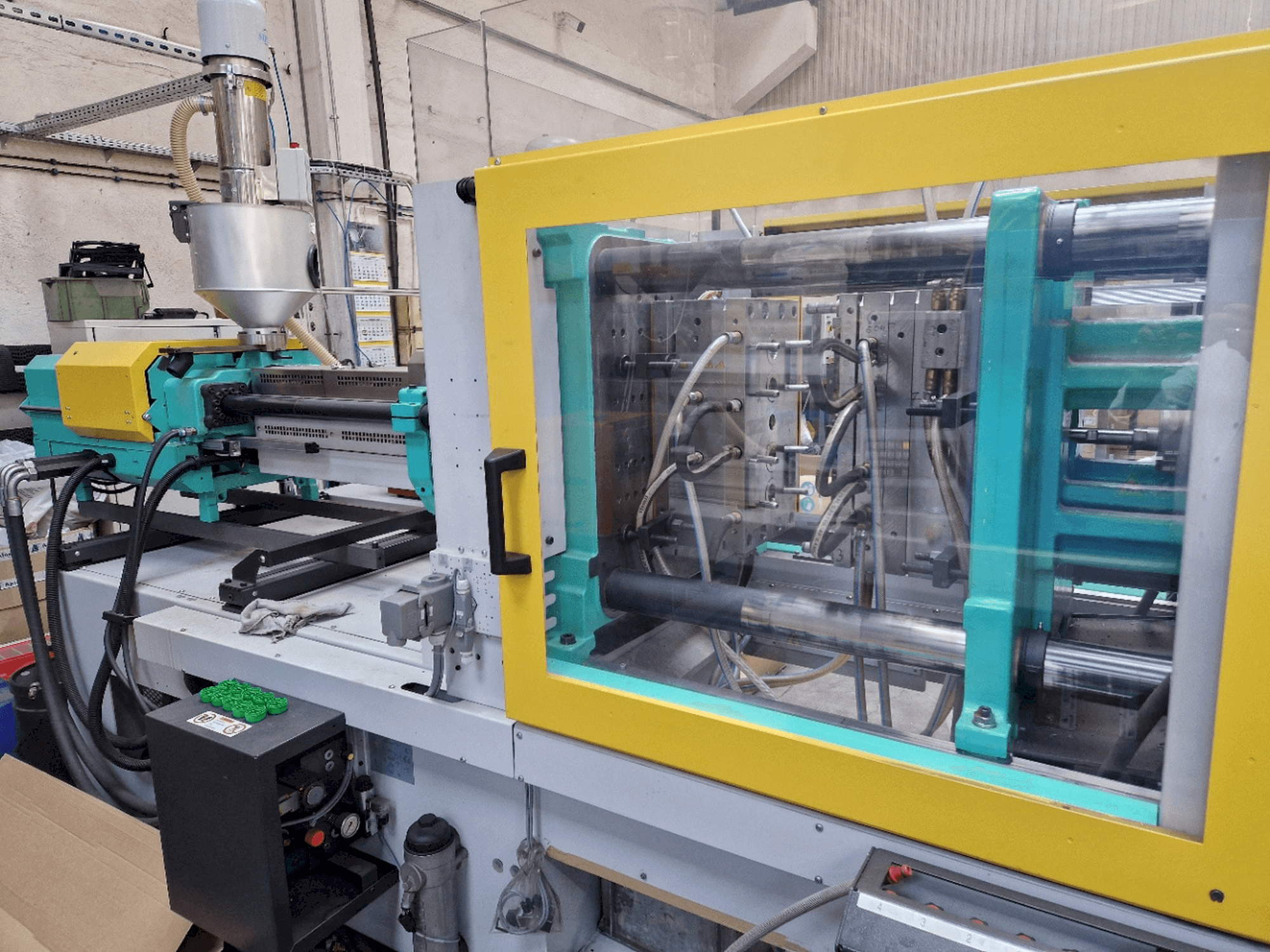 Masina Arburg ALLROUNDER 570 C 2000-800 GOLDEN EDITION eestvaade