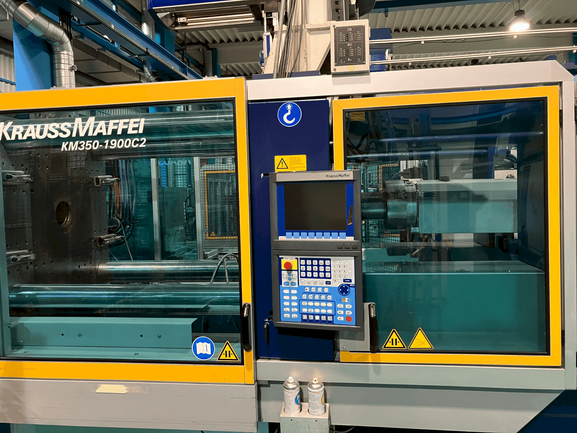 Masina Krauss Maffei KM350 eestvaade