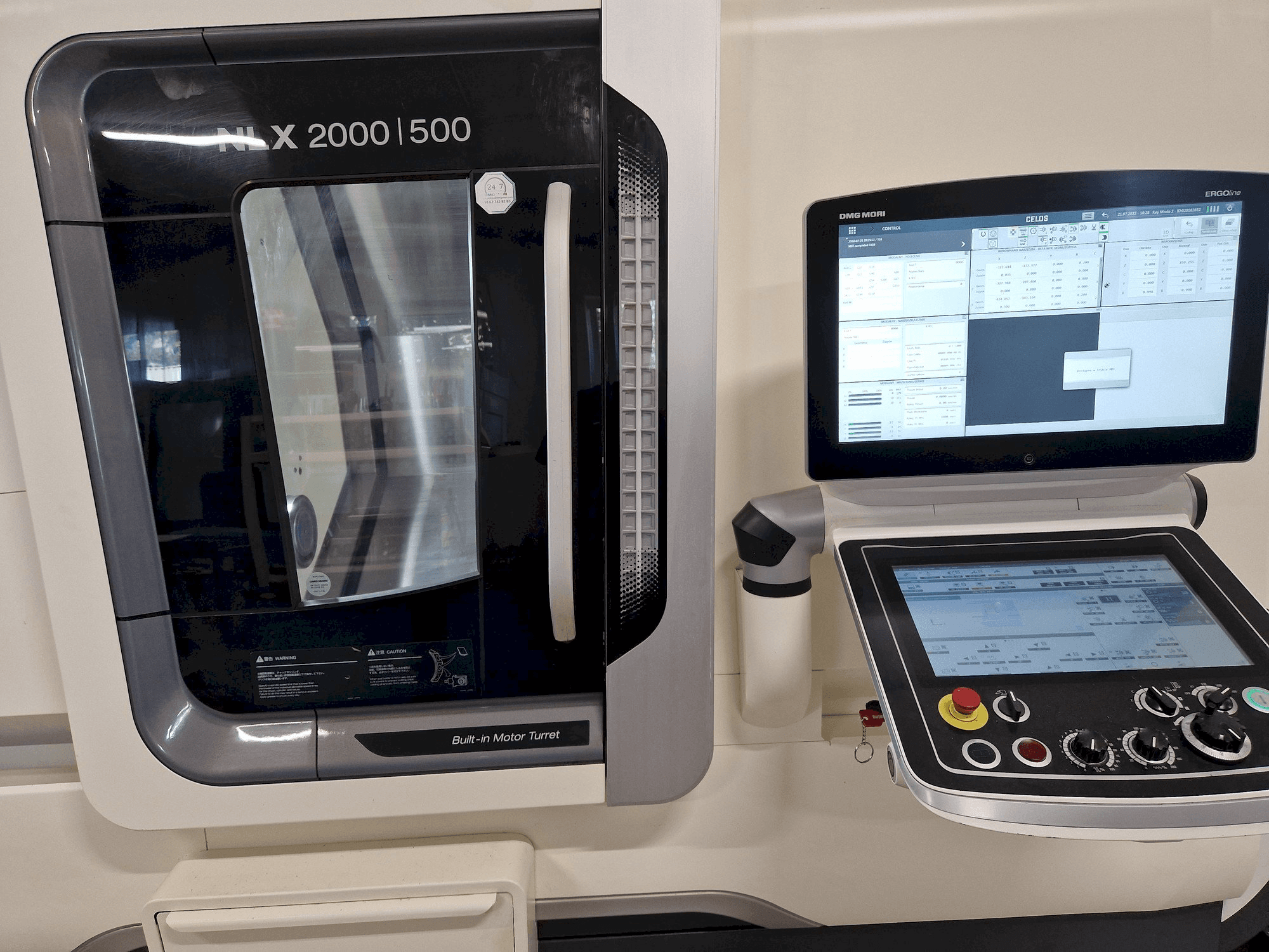 Masina DMG NLX2000SY-500 eestvaade