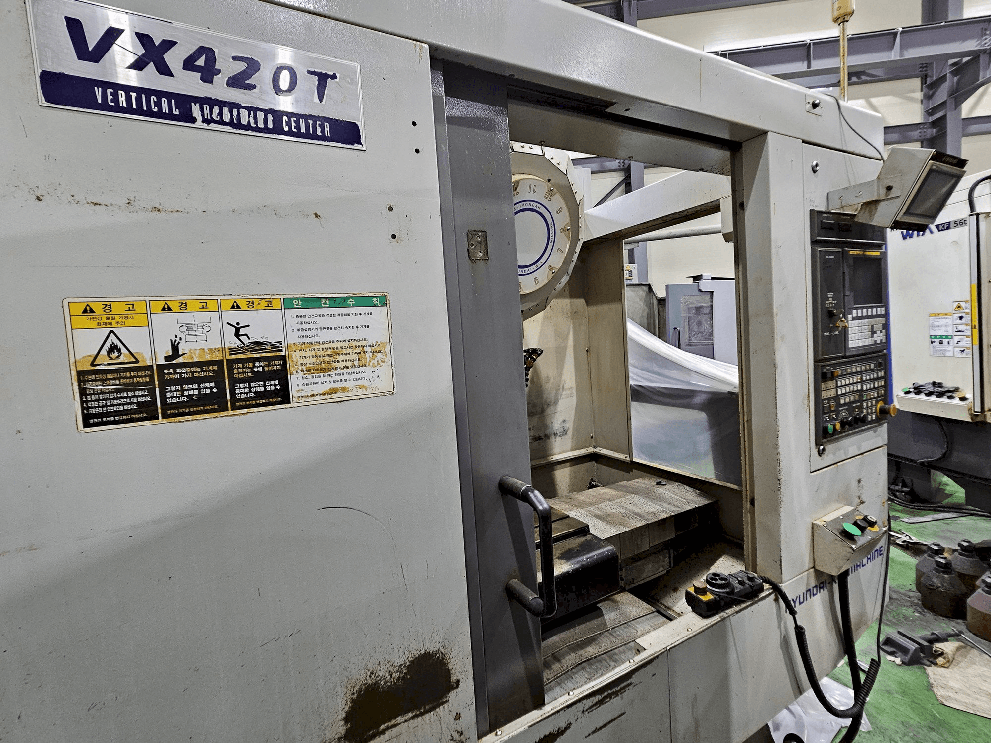 Masina Hyundai Wia VX420T eestvaade