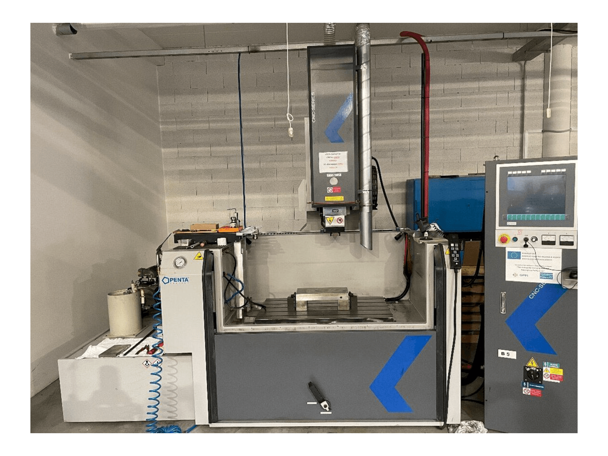 Masina PENTA 650G CNC eestvaade