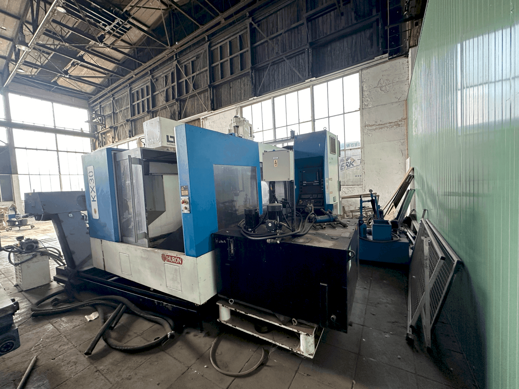 Masina Huron KX30 eestvaade