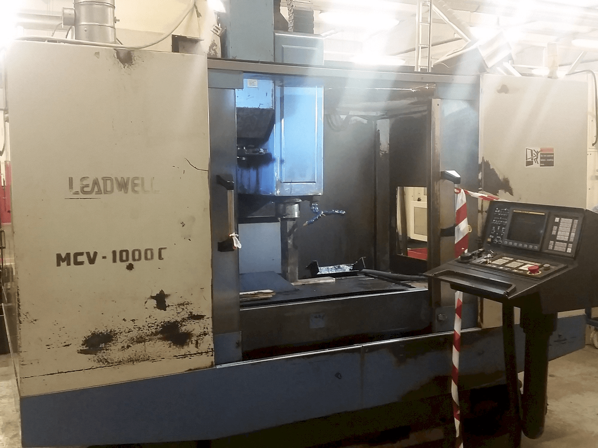 Masina Leadwell MCV-1000CR eestvaade