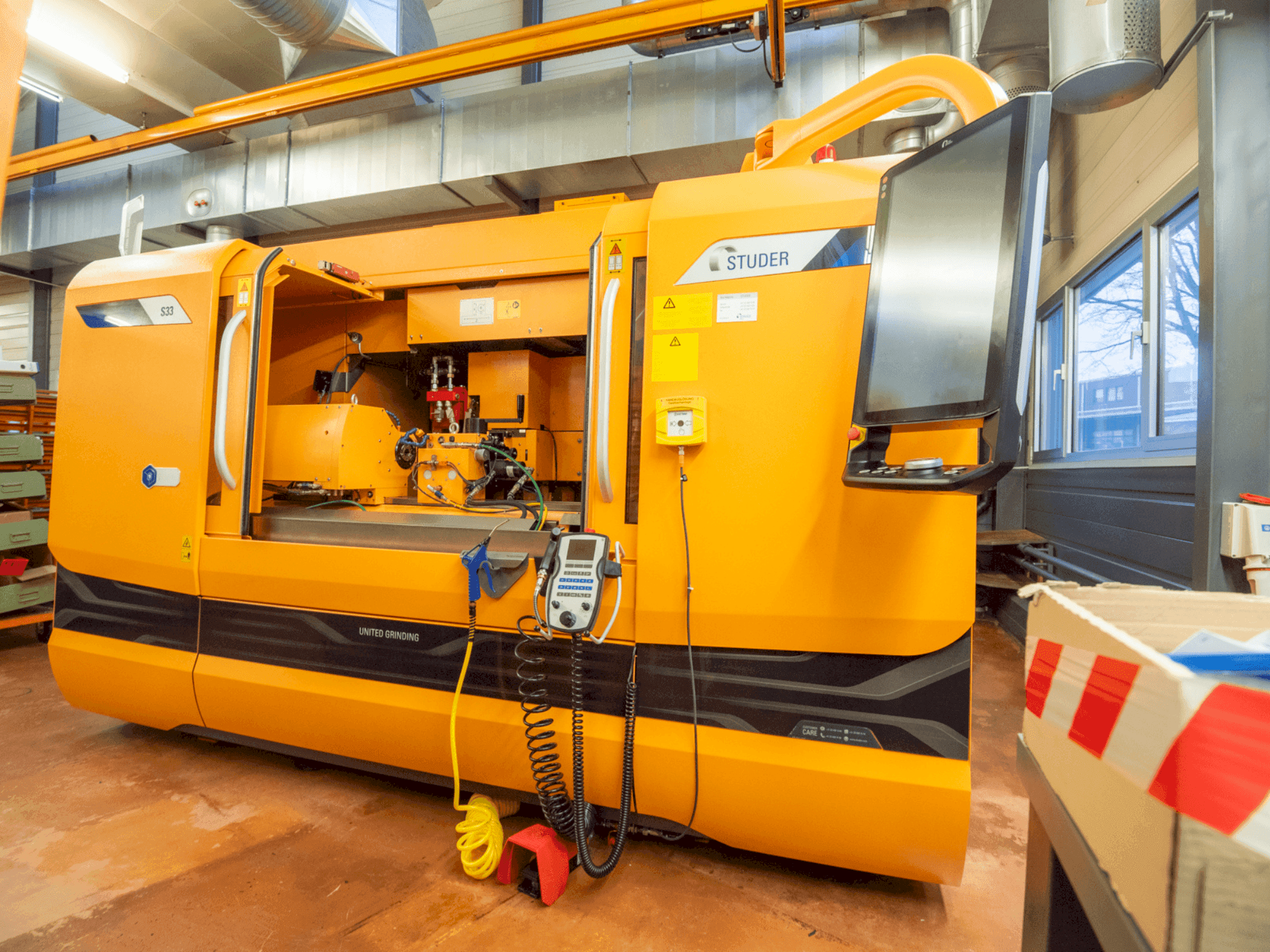 Masina STUDER S33 eestvaade